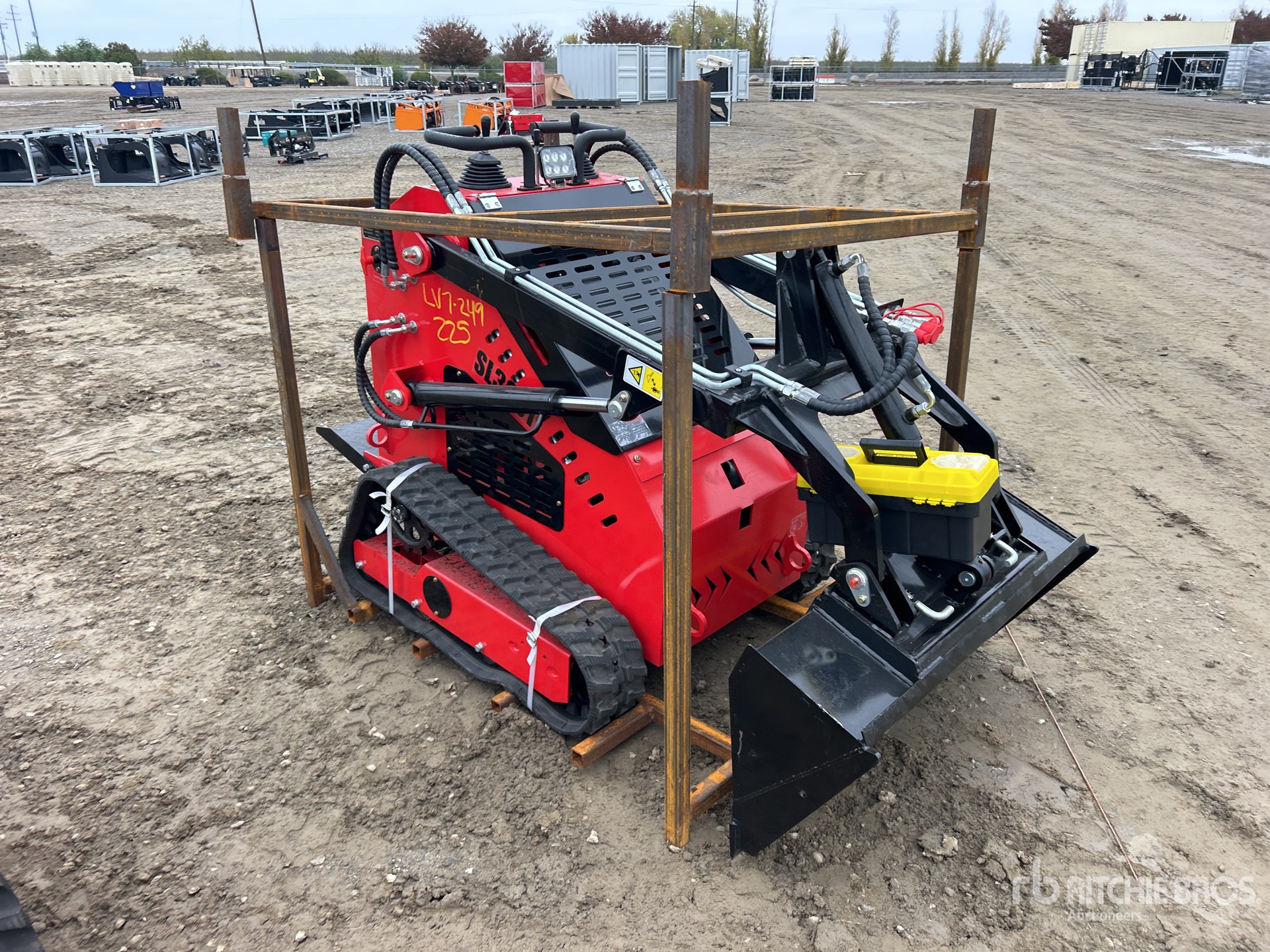 General Appearance with Picture, Right Front Corner