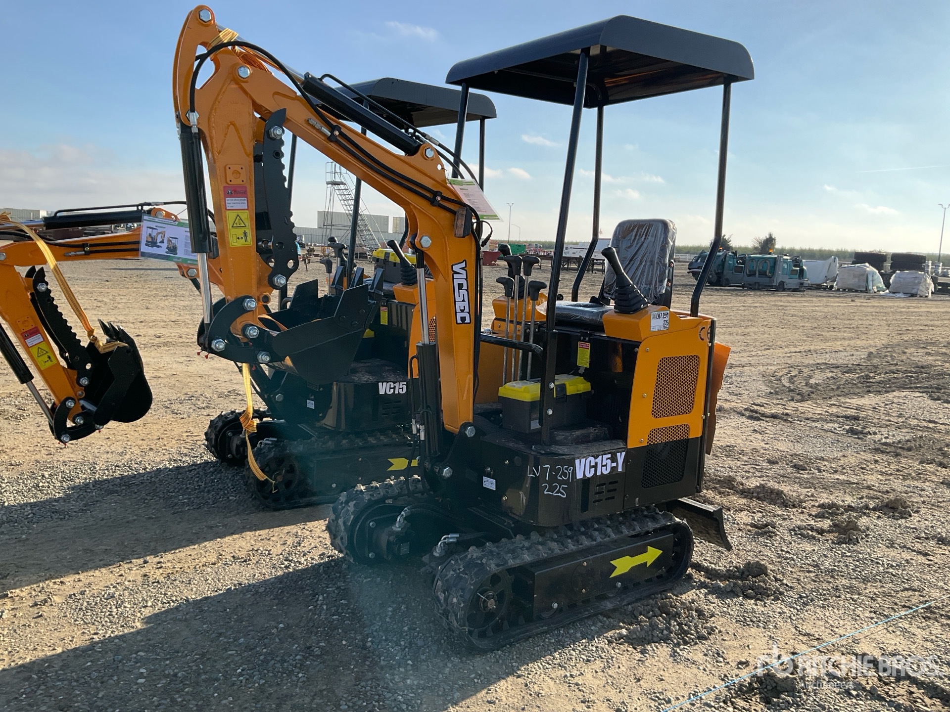 General Appearance with Featured Photo