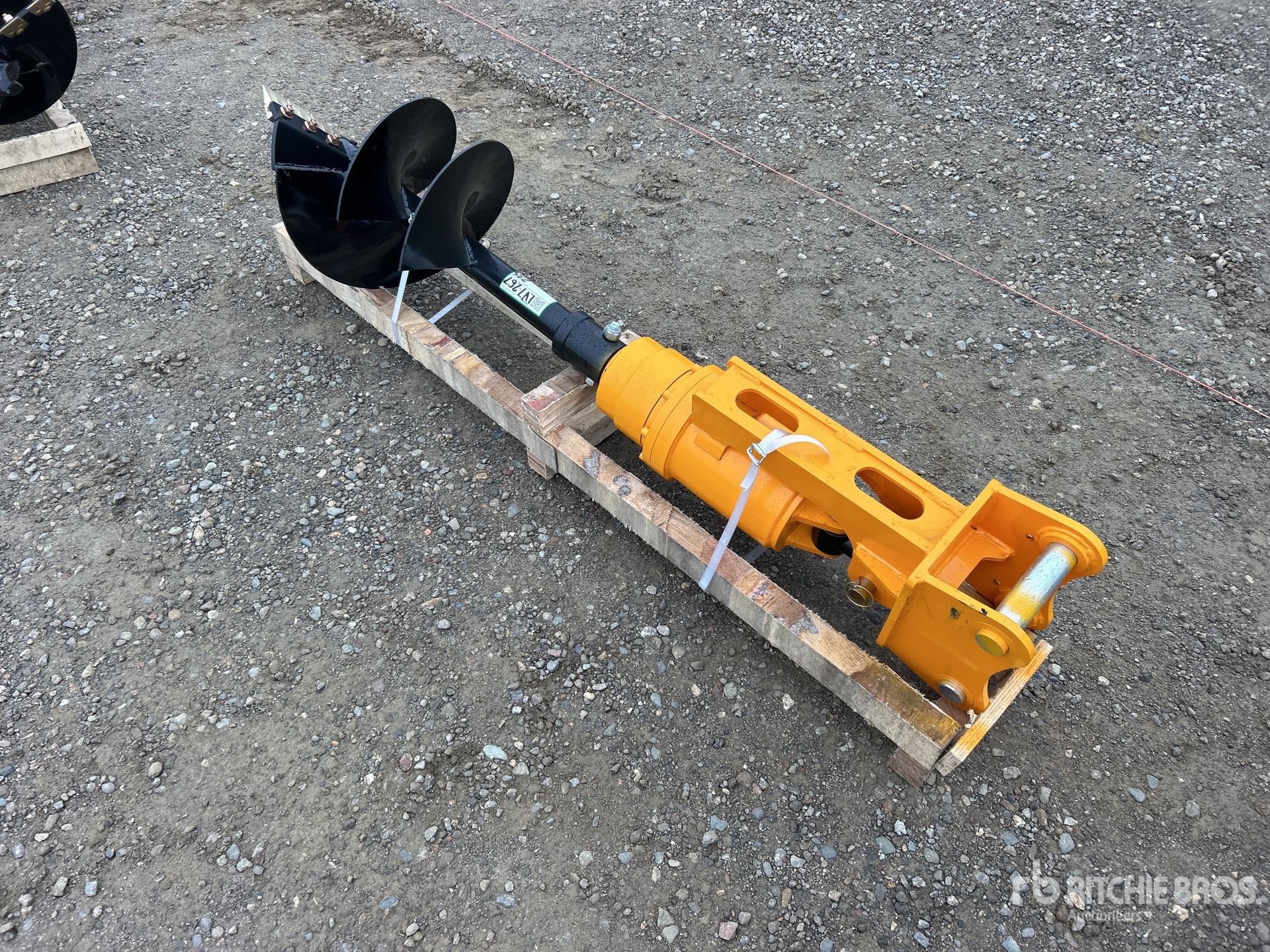 General Appearance with Bild, Ecke hinten links