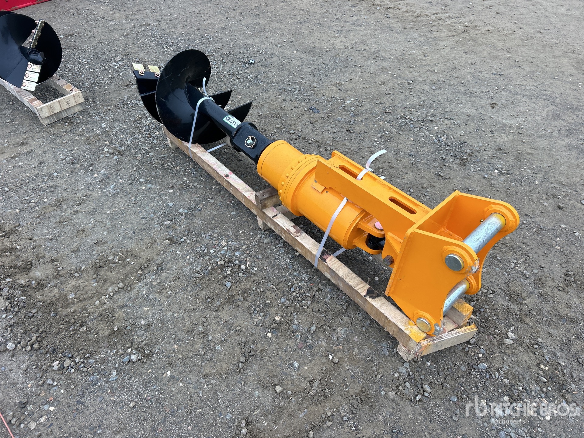 General Appearance with Bild, Ecke hinten links