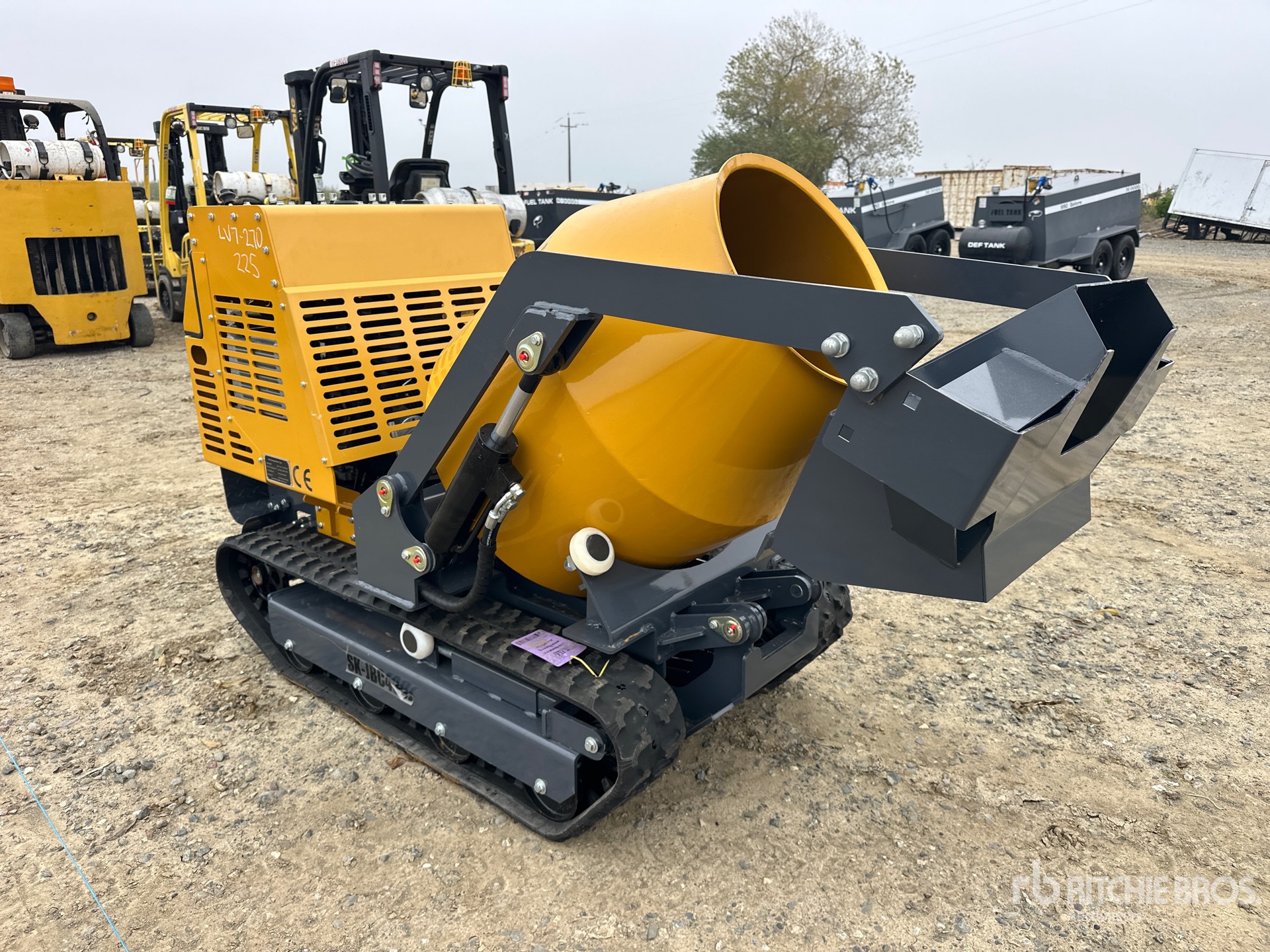 General Appearance with Picture, Right Front Corner