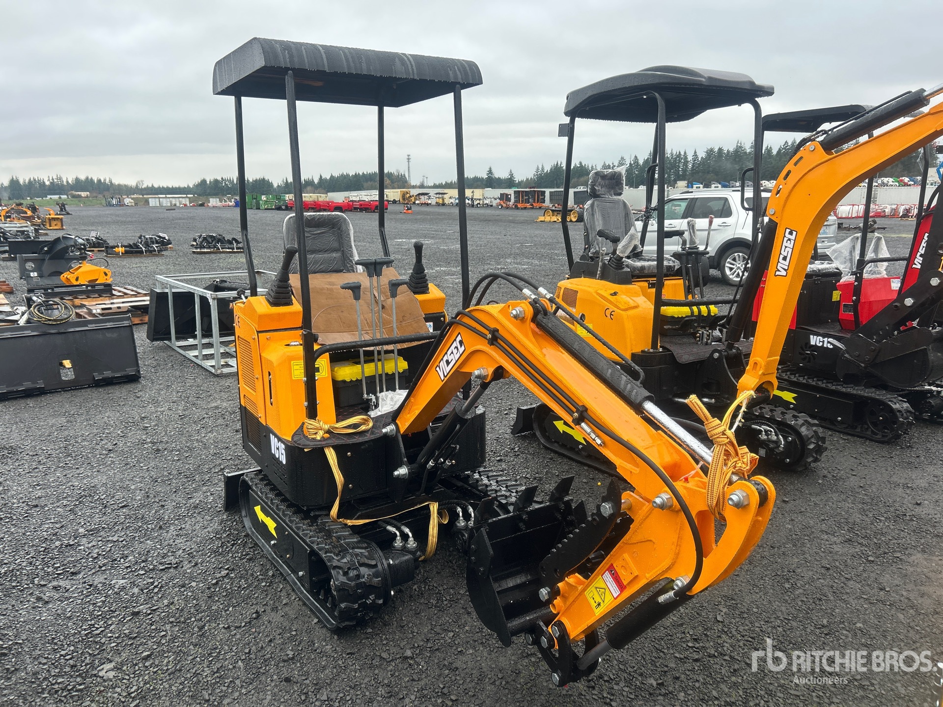 General Appearance with Picture, Right Front Corner