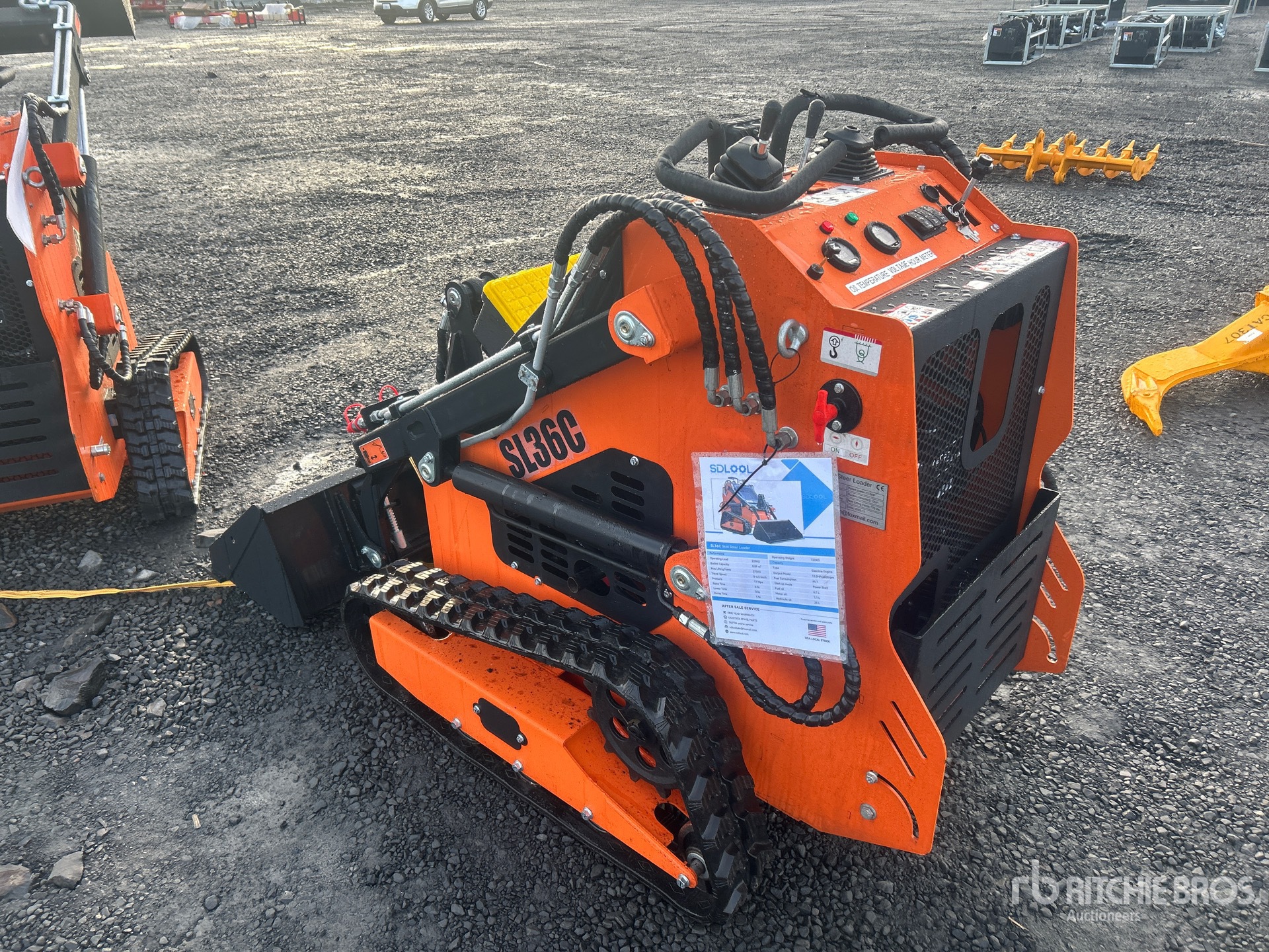 General Appearance with Picture, Left Rear Corner