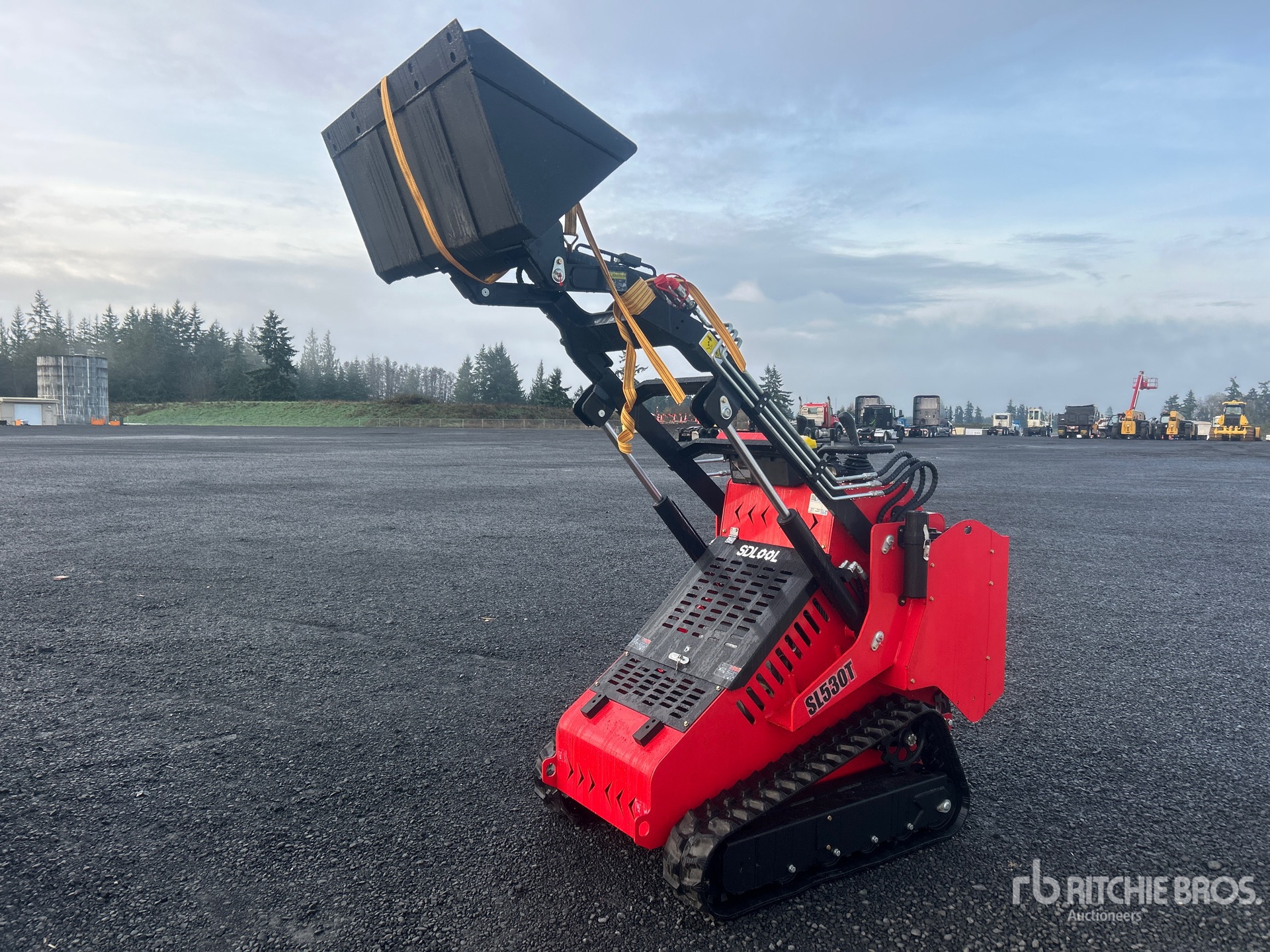 General Appearance with Picture, Left Front Corner