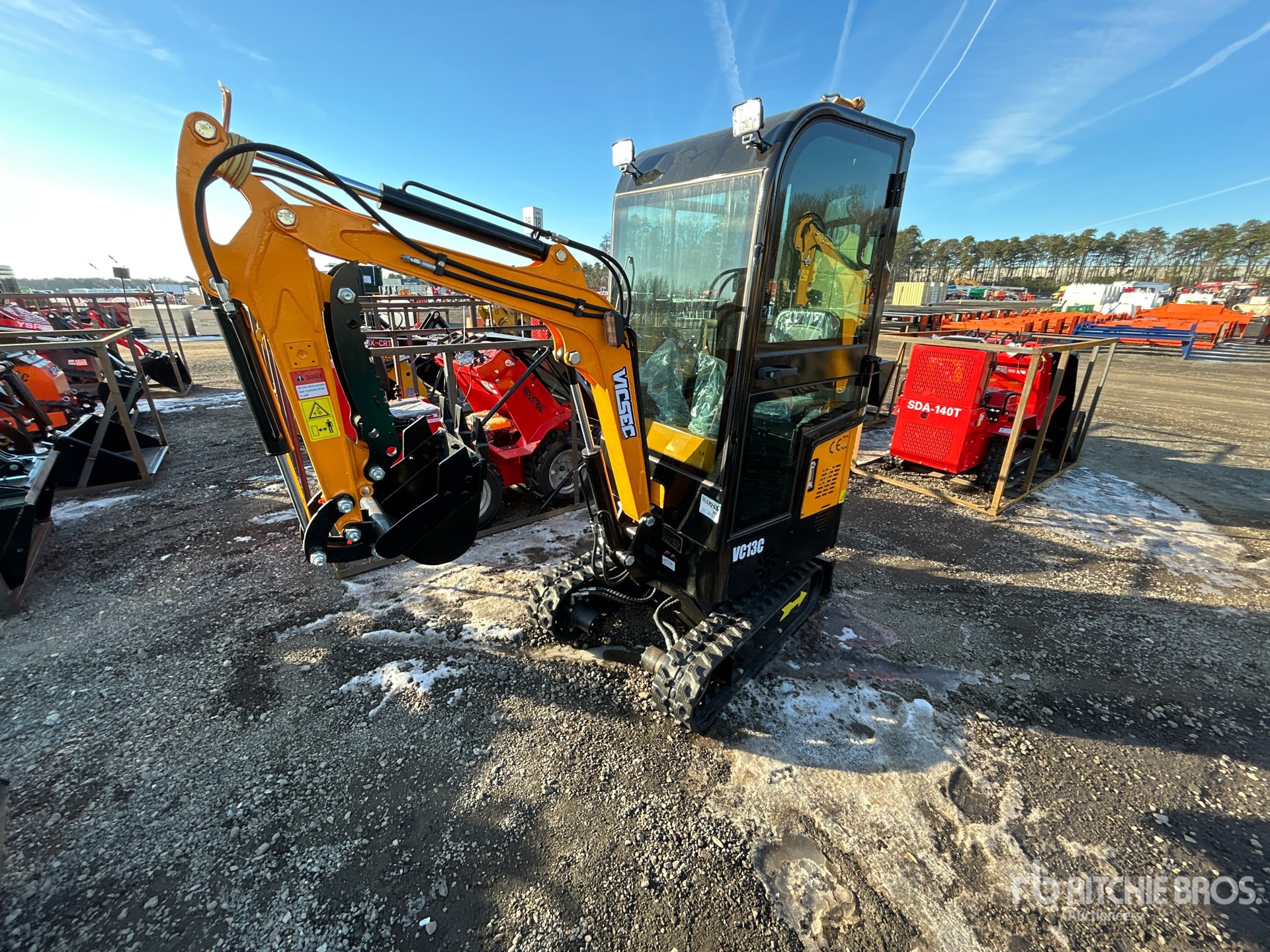 General Appearance with Foto, angolo anteriore sinistro