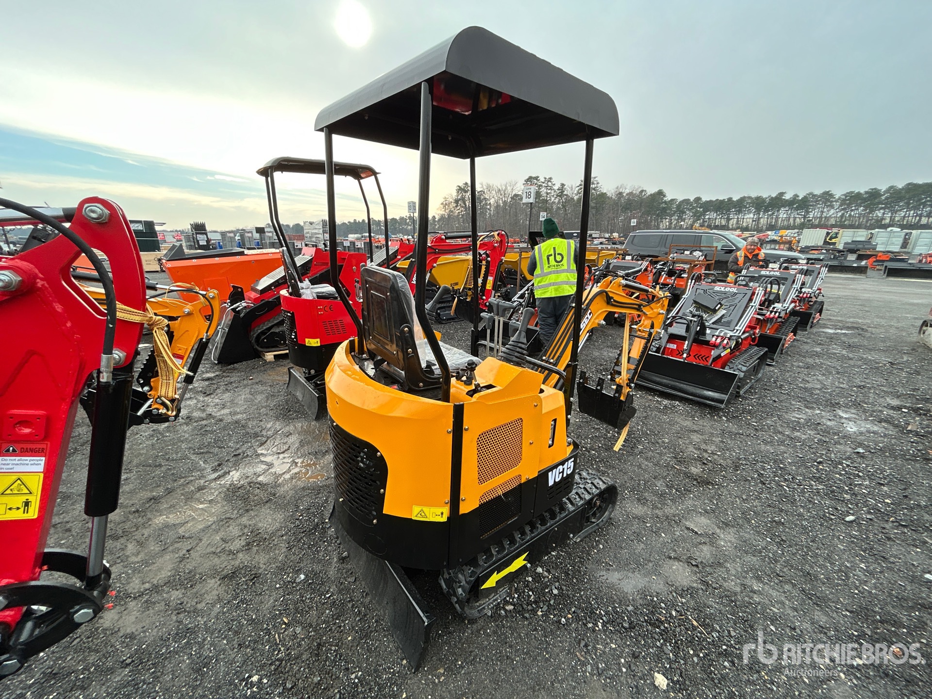 General Appearance with Picture, Right Rear Corner