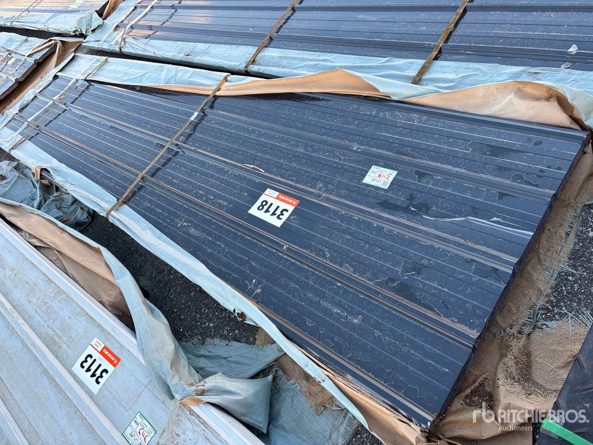 General Appearance with Bild, Ecke hinten rechts