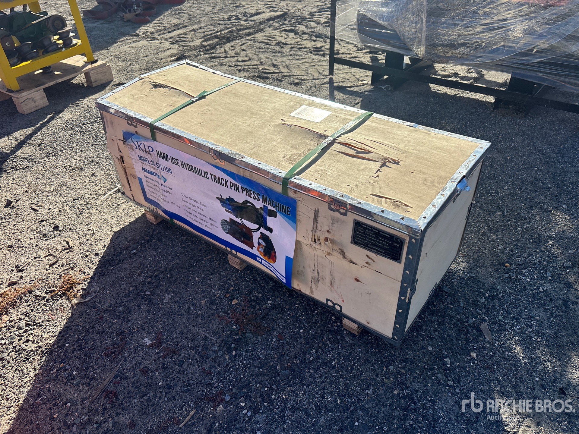 General Appearance with Picture, Left Front Corner