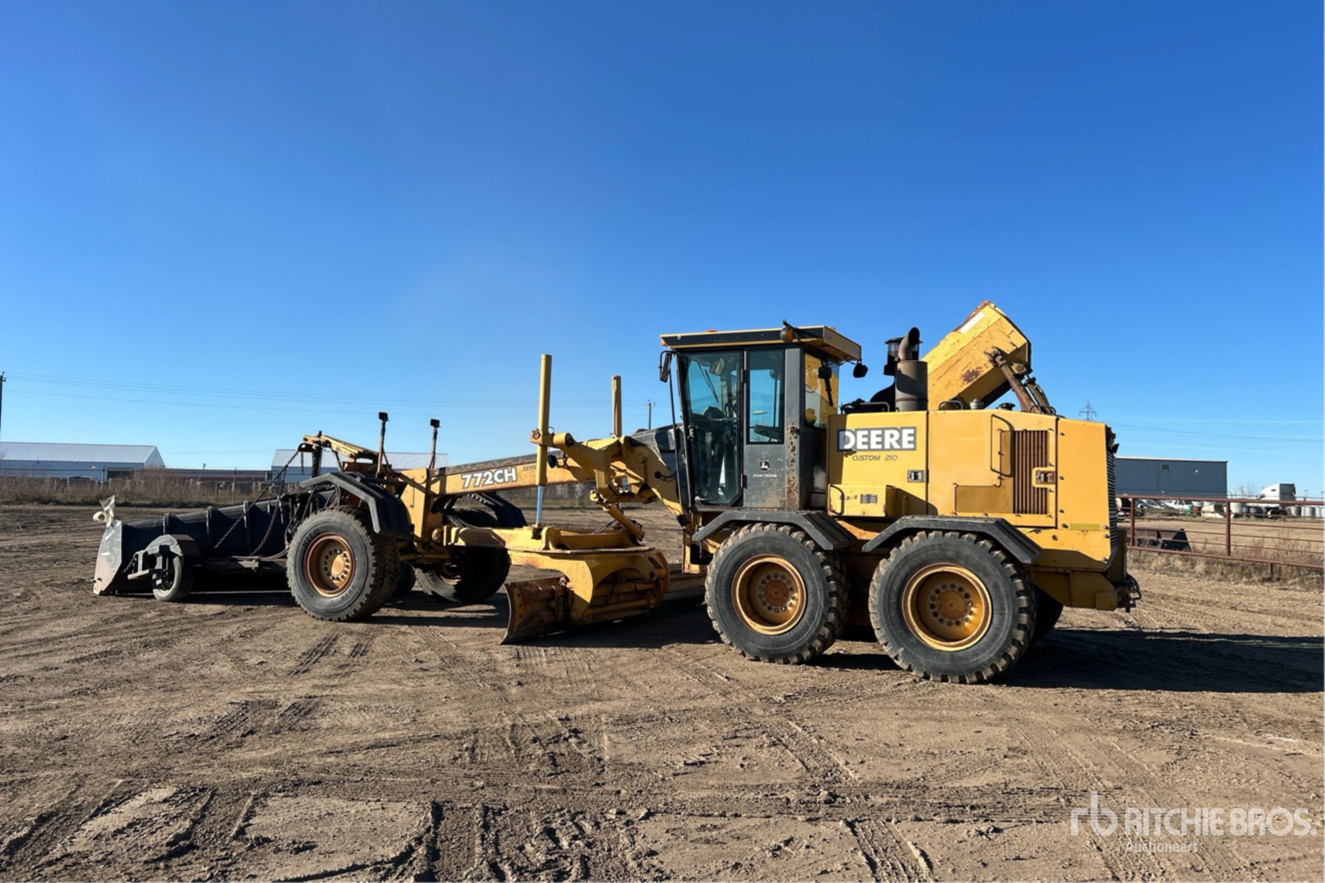 General Appearance with Bild, Ecke hinten links