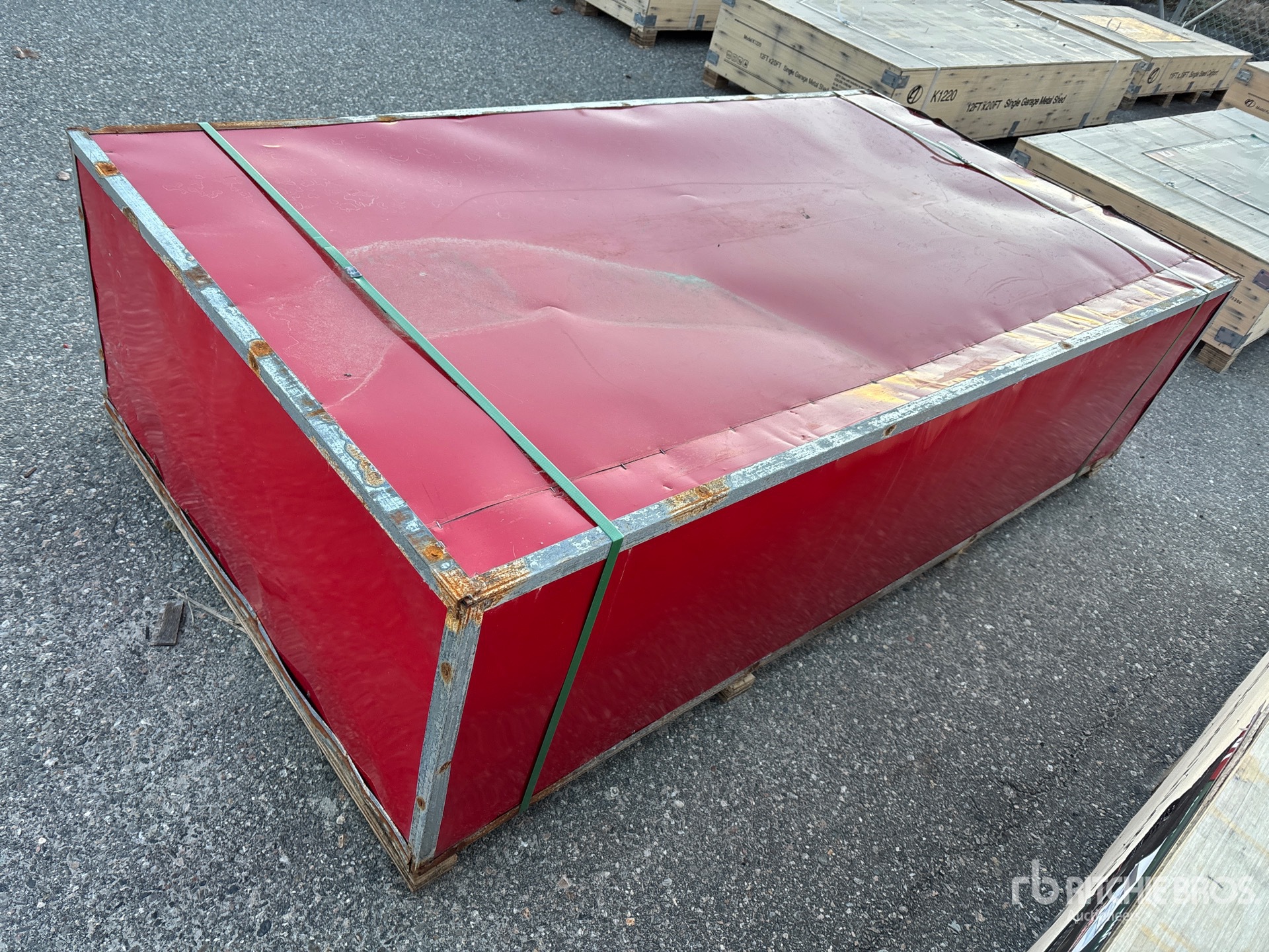 General Appearance with Picture, Left Rear Corner