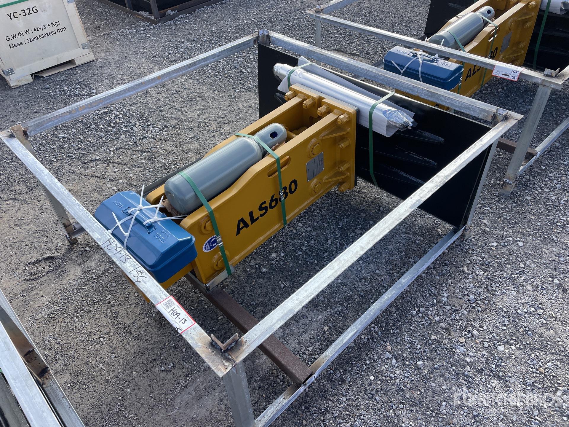 General Appearance with Picture, Left Front Corner