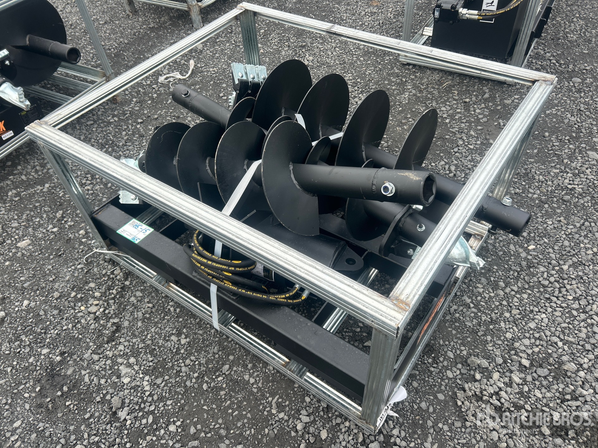 General Appearance with Bild, Ecke vorne links