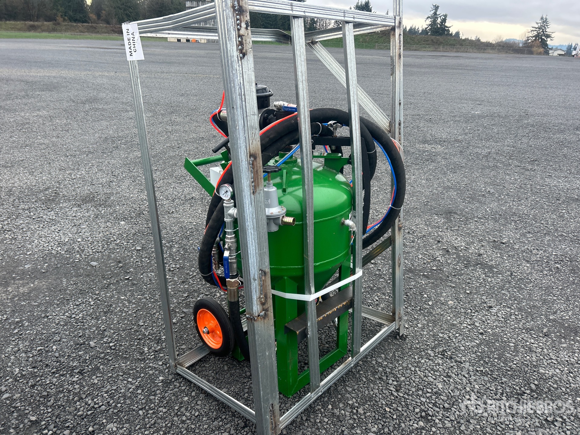 General Appearance with Picture, Right Rear Corner