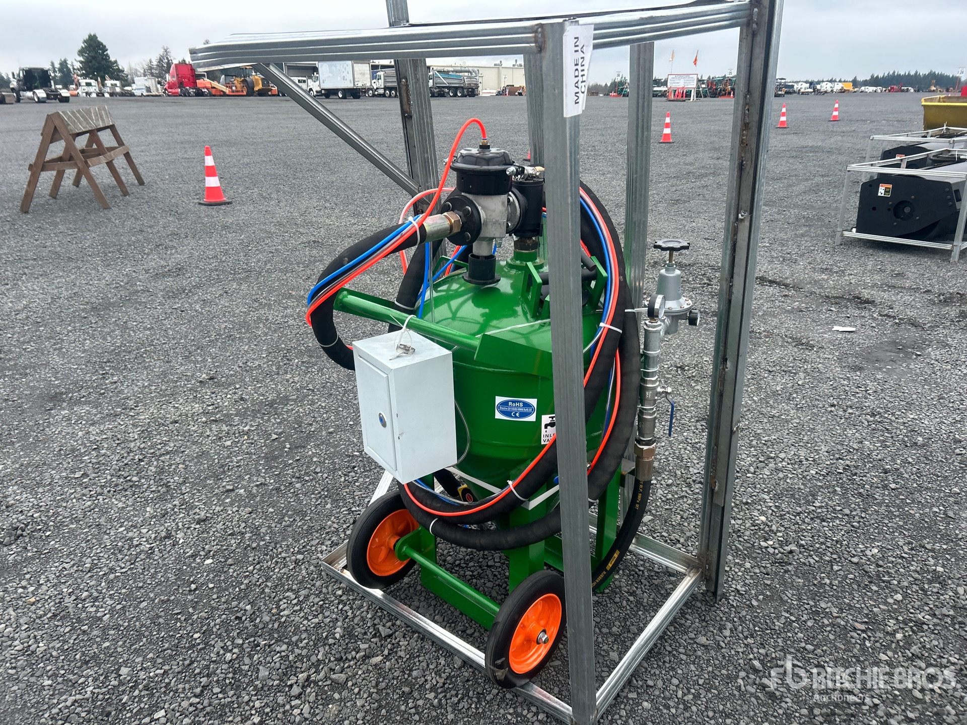 General Appearance with Picture, Right Front Corner