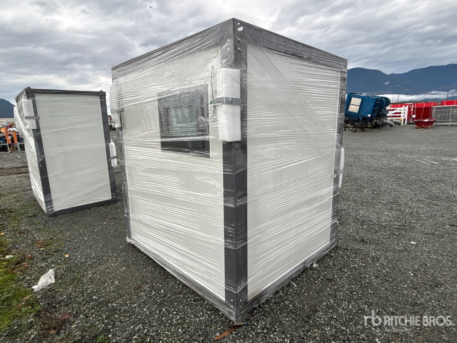 General Appearance with Bild, Ecke hinten rechts