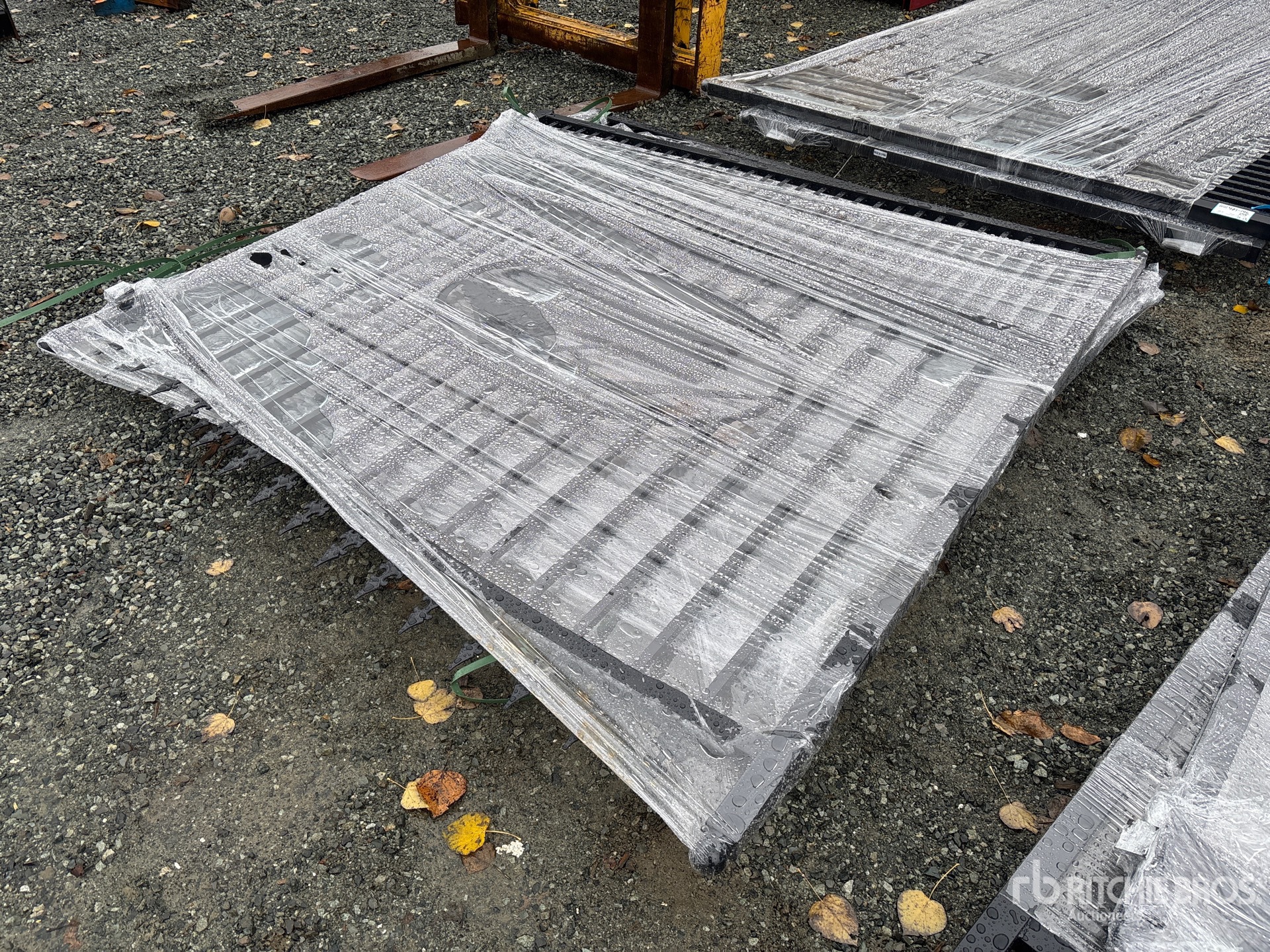 General Appearance with Bild, Ecke hinten rechts