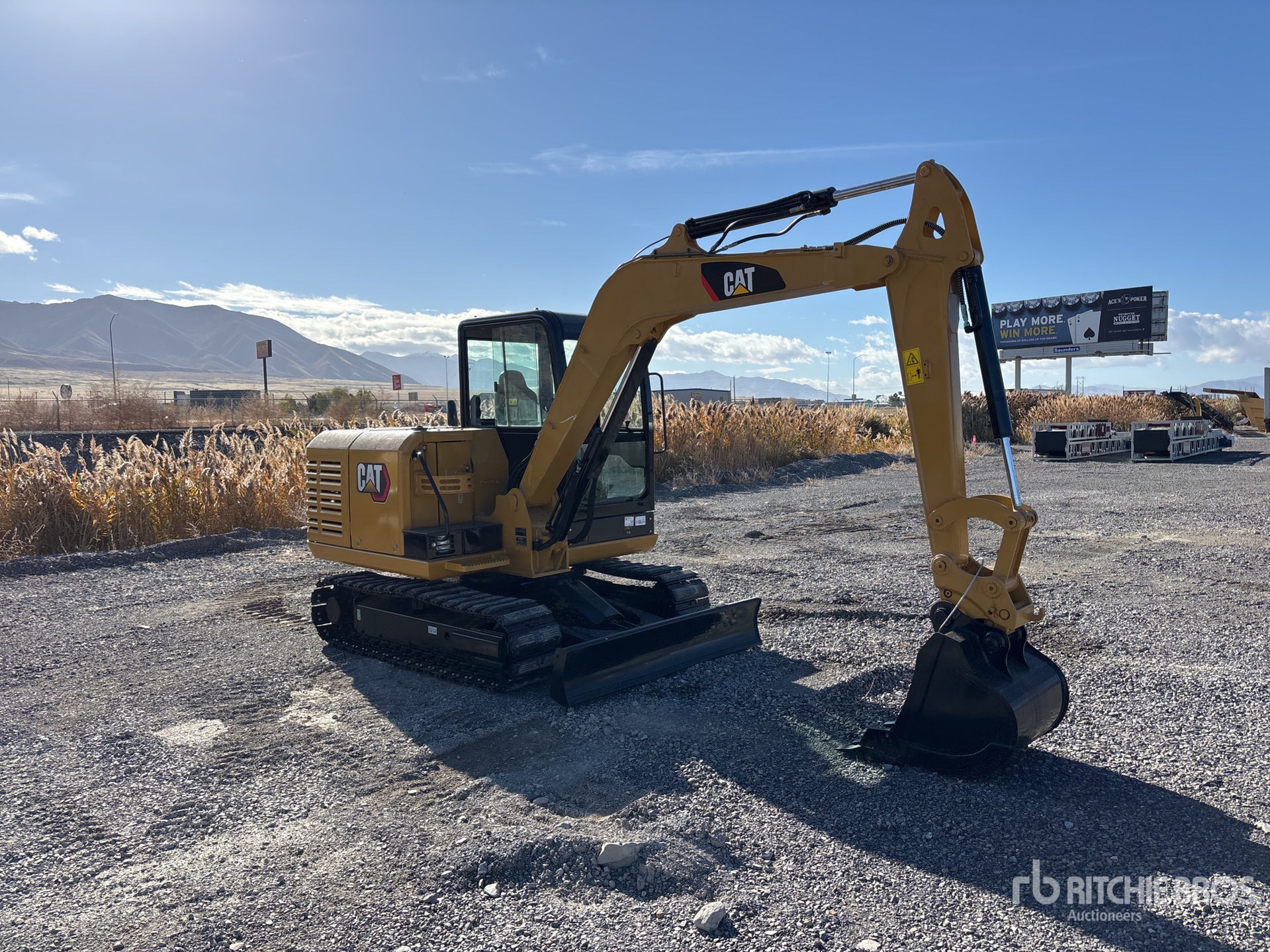 General Appearance with Picture, Right Front Corner