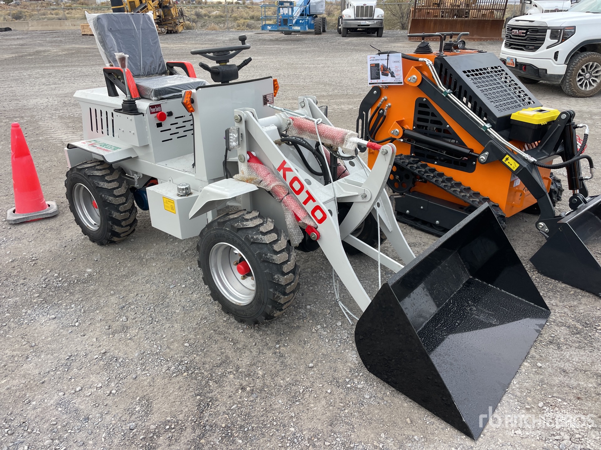 General Appearance with Picture, Right Front Corner