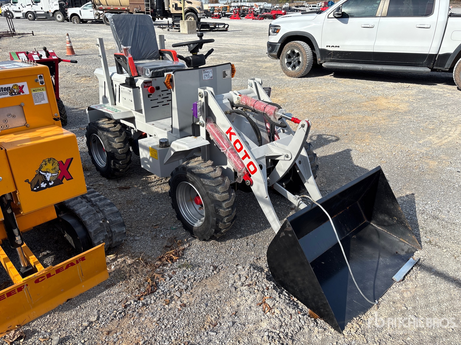 General Appearance with Picture, Right Front Corner