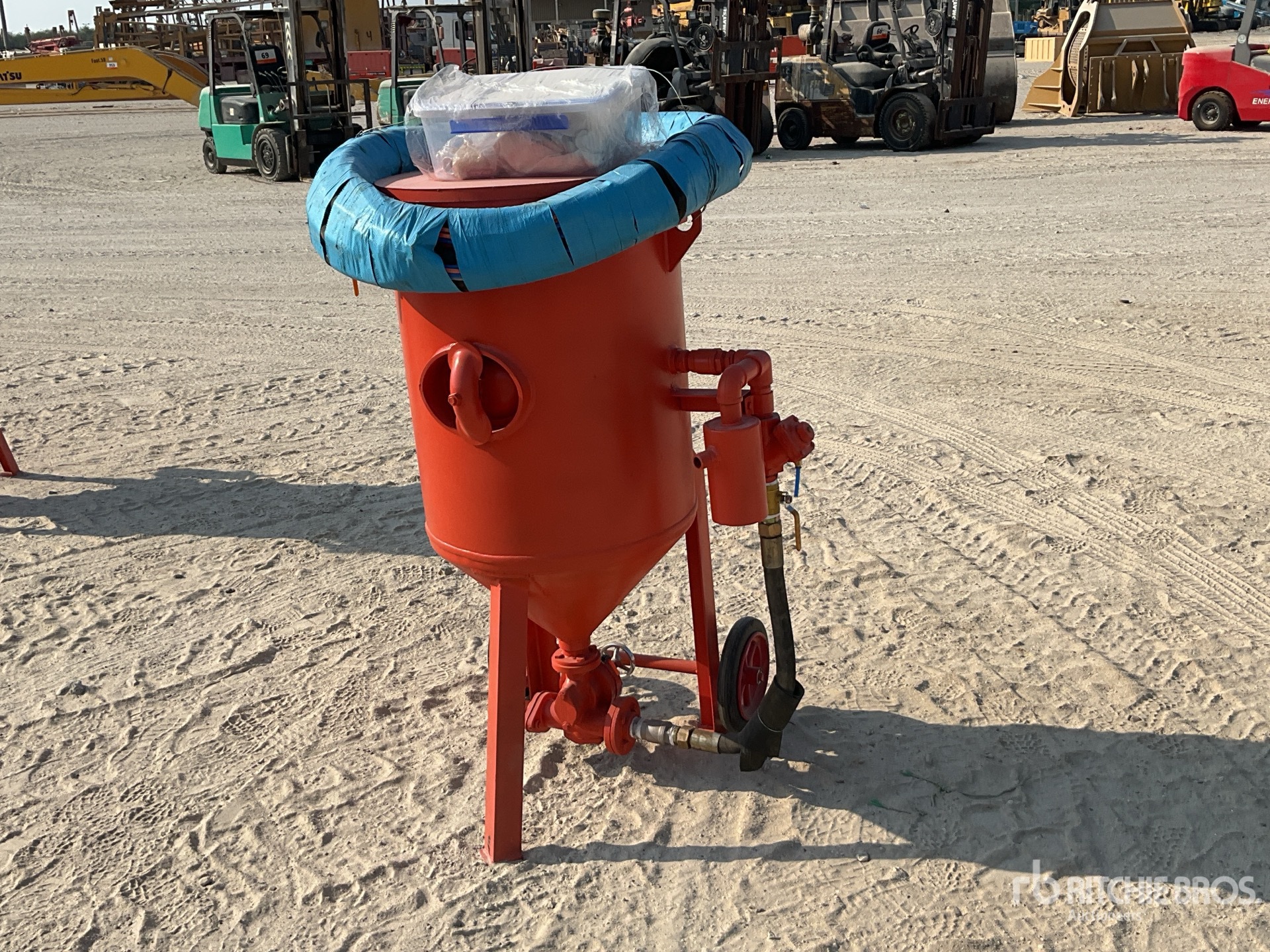 General Appearance with Picture, Right Front Corner