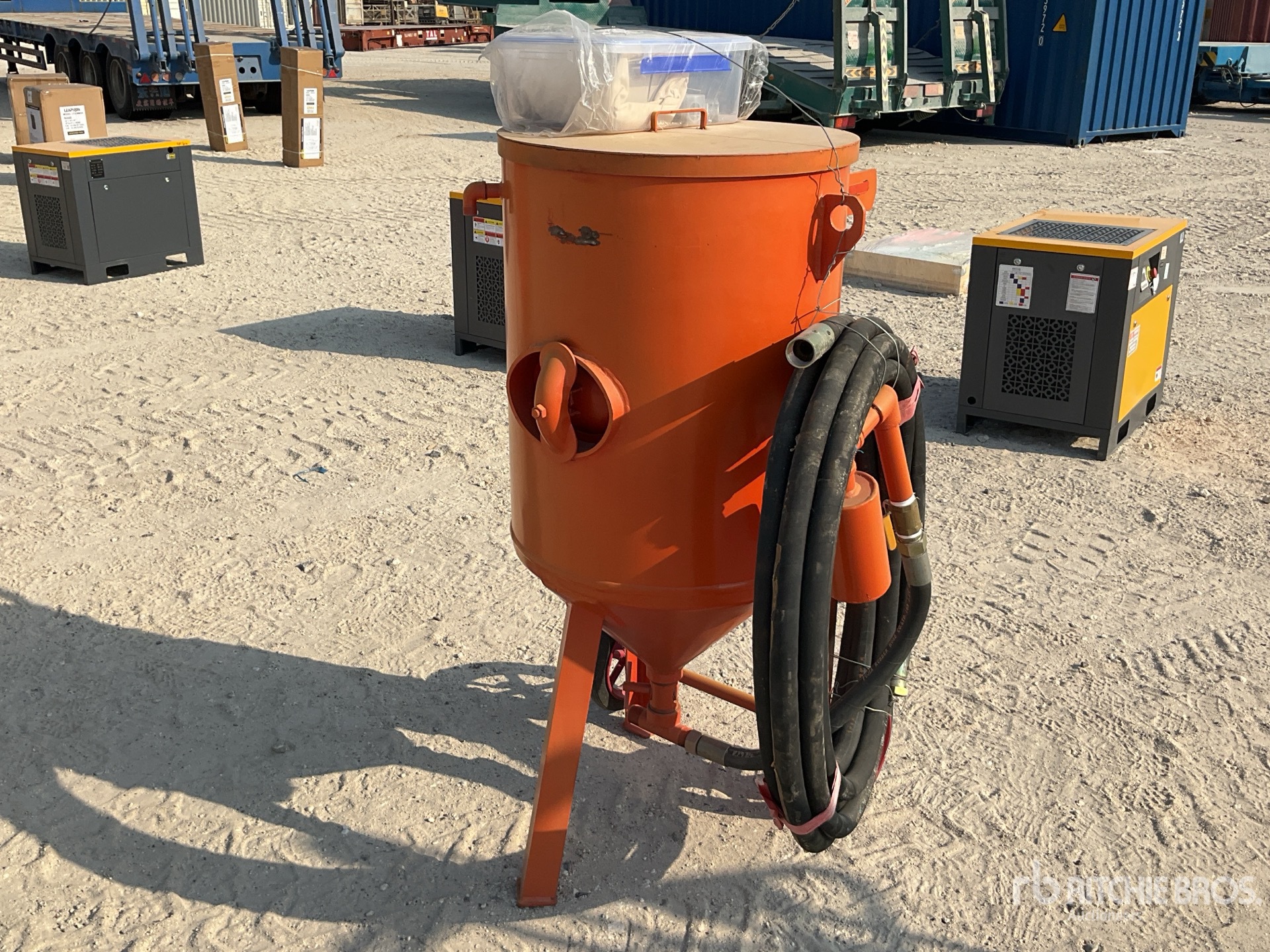 General Appearance with Picture, Right Front Corner