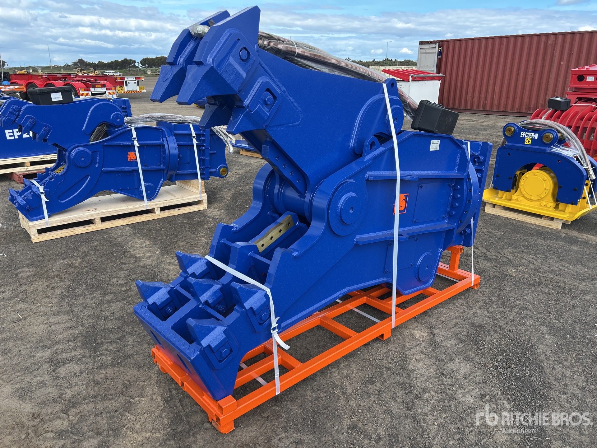 General Appearance with Picture, Left Front Corner