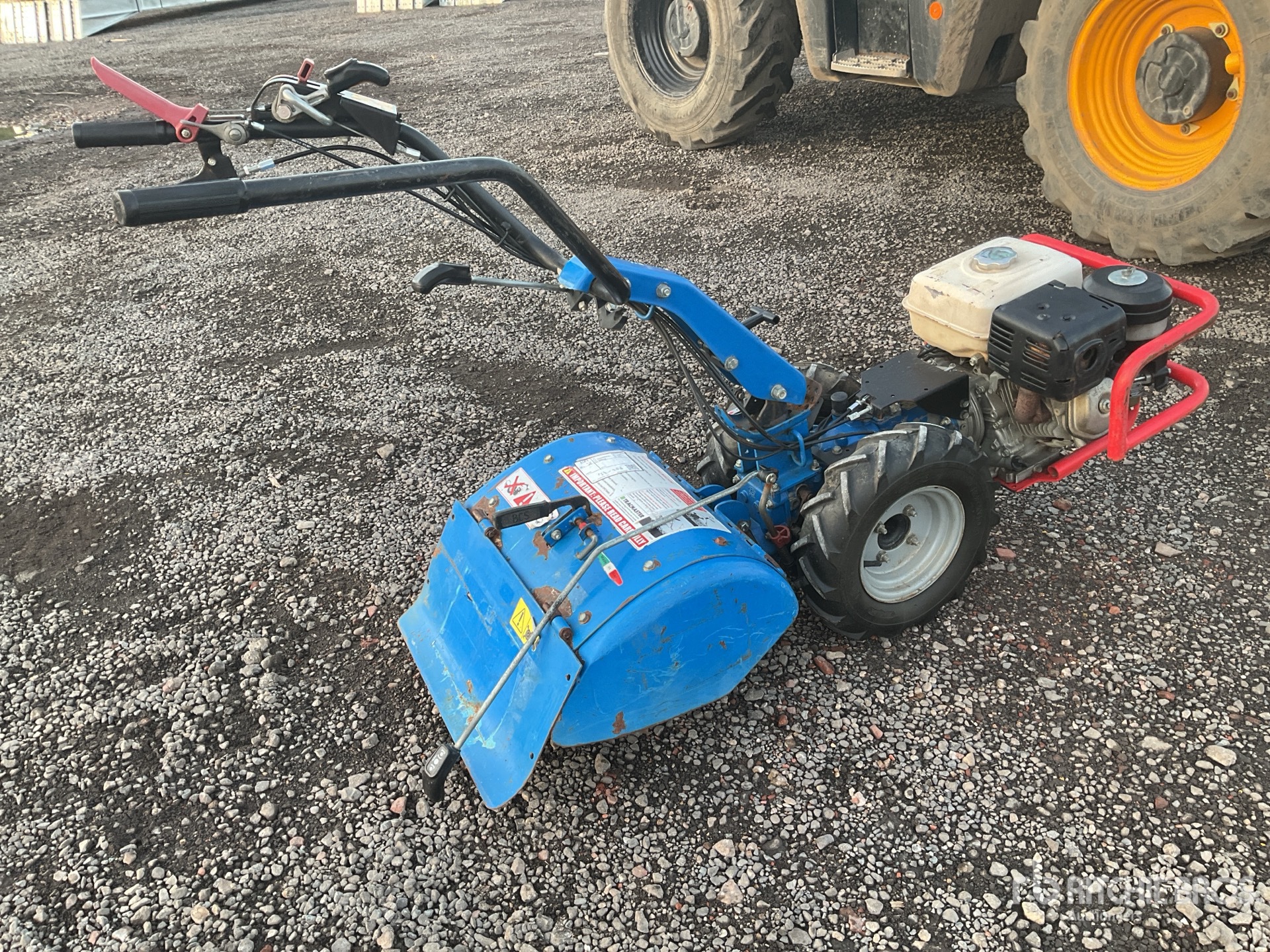 General Appearance with Imagen: esquina trasera derecha