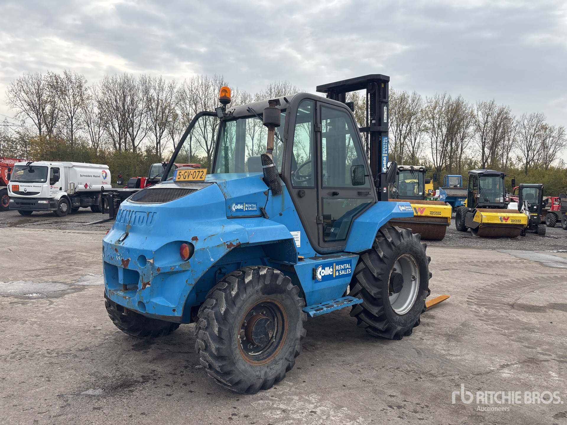 General Appearance with Picture, Right Rear Corner