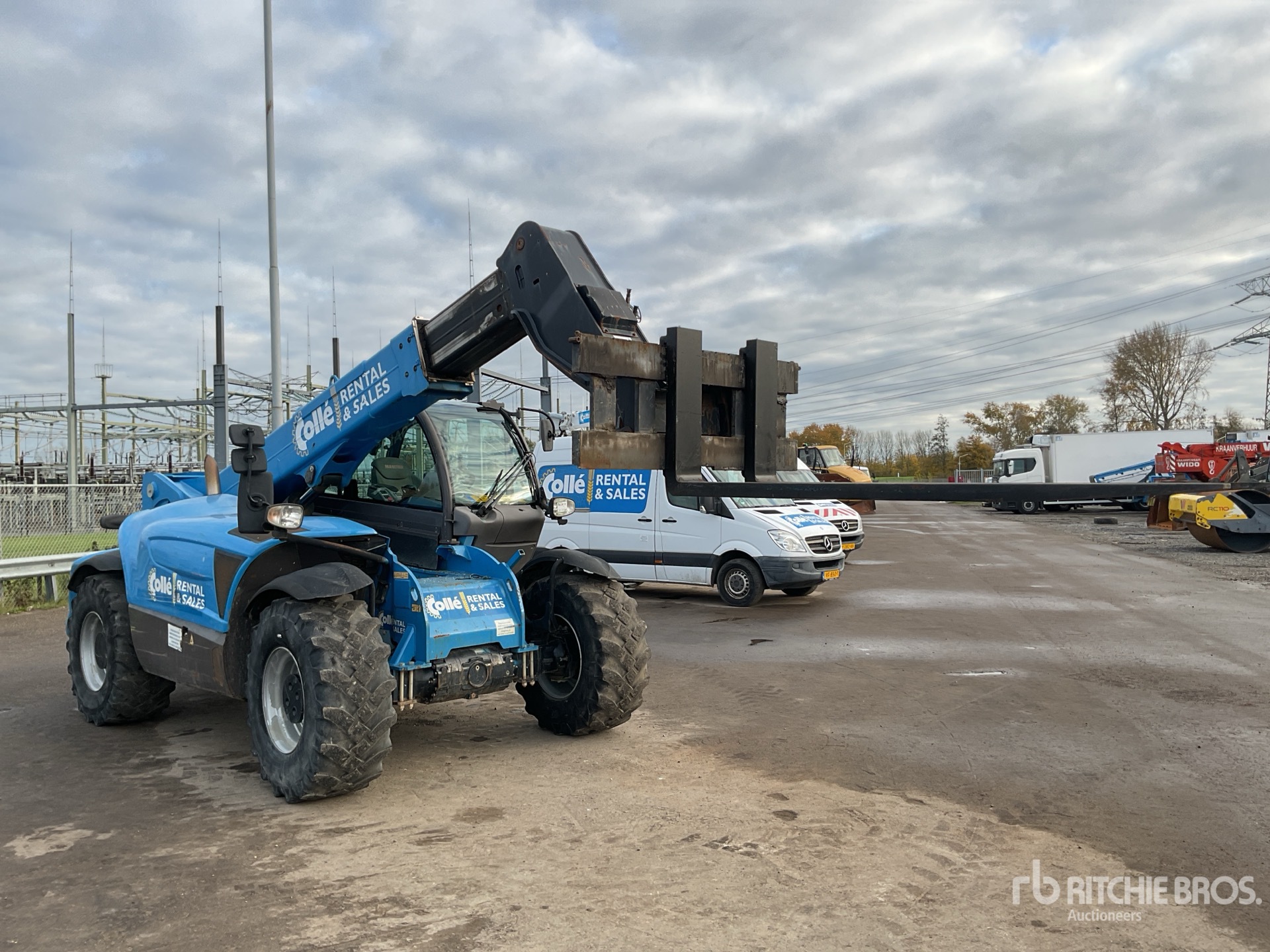 General Appearance with Picture, Right Front Corner