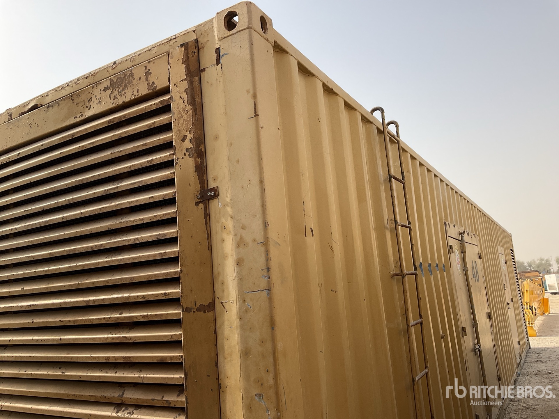 General Appearance with Foto, angolo anteriore destro