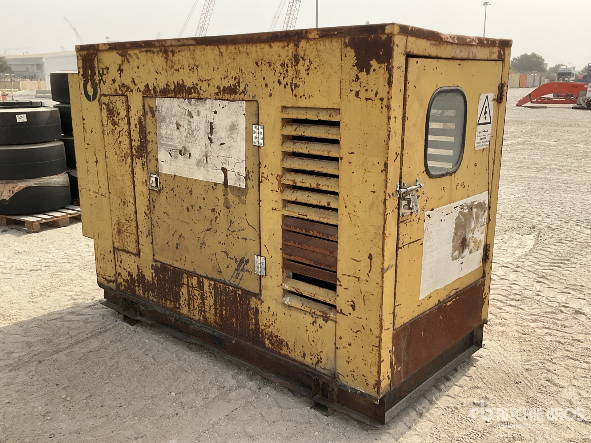 General Appearance with Image, coin avant gauche