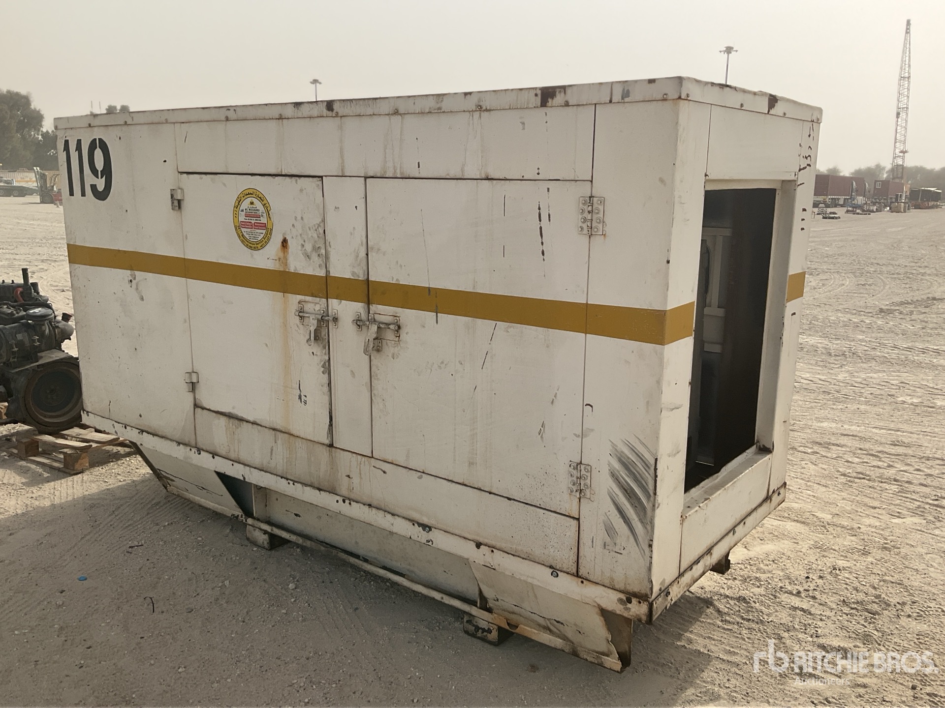 General Appearance with Image, coin avant droit