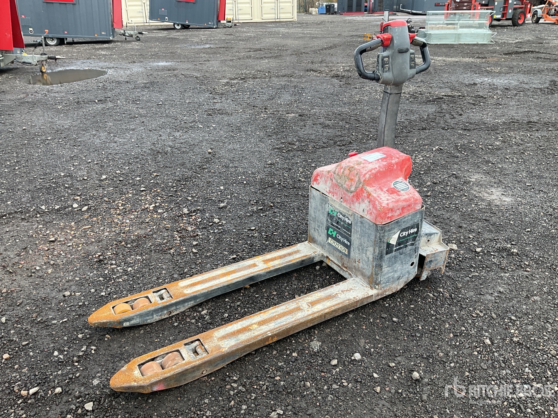 General Appearance with Picture, Left Front Corner