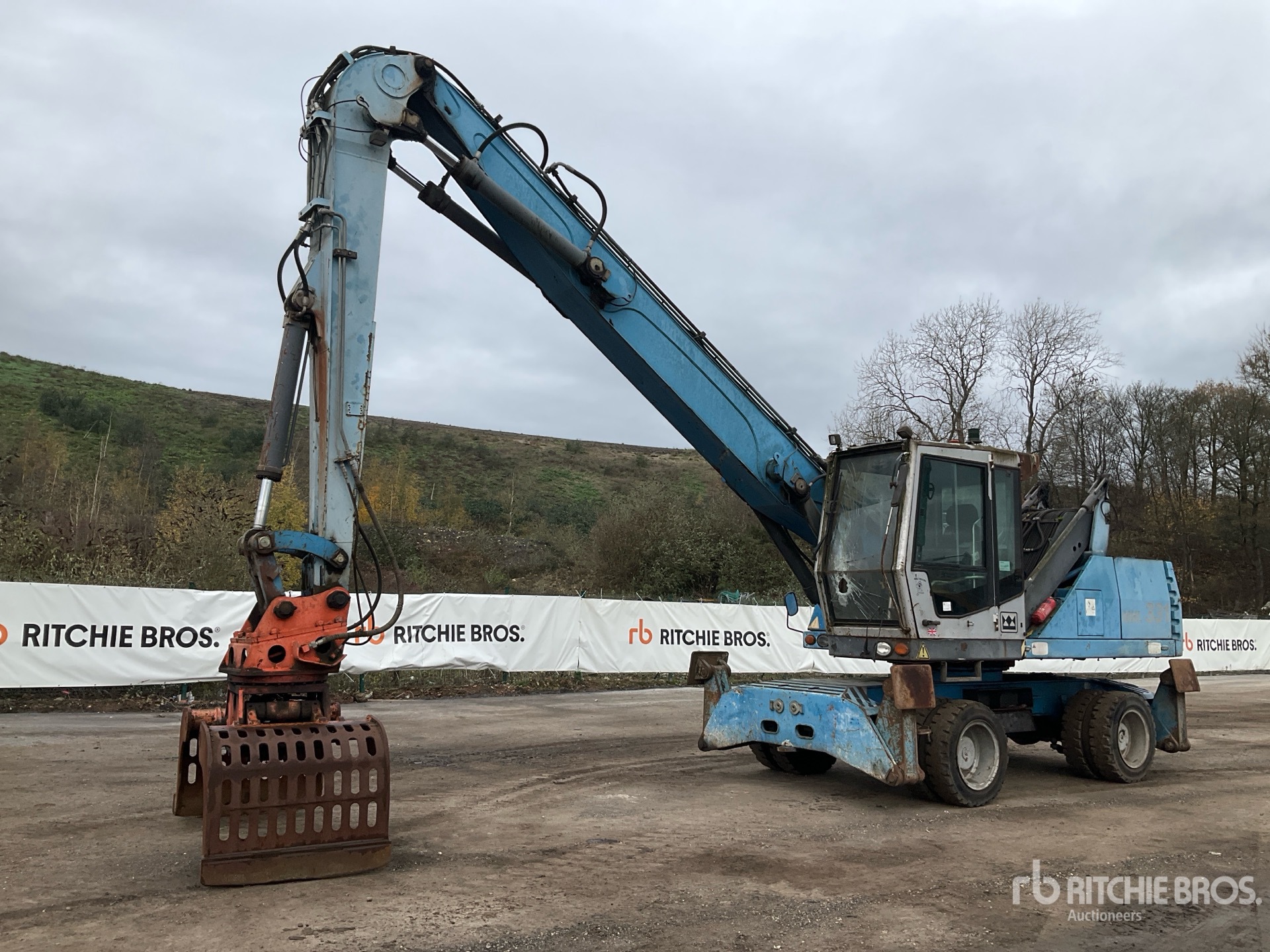 General Appearance with Picture, Left Front Corner