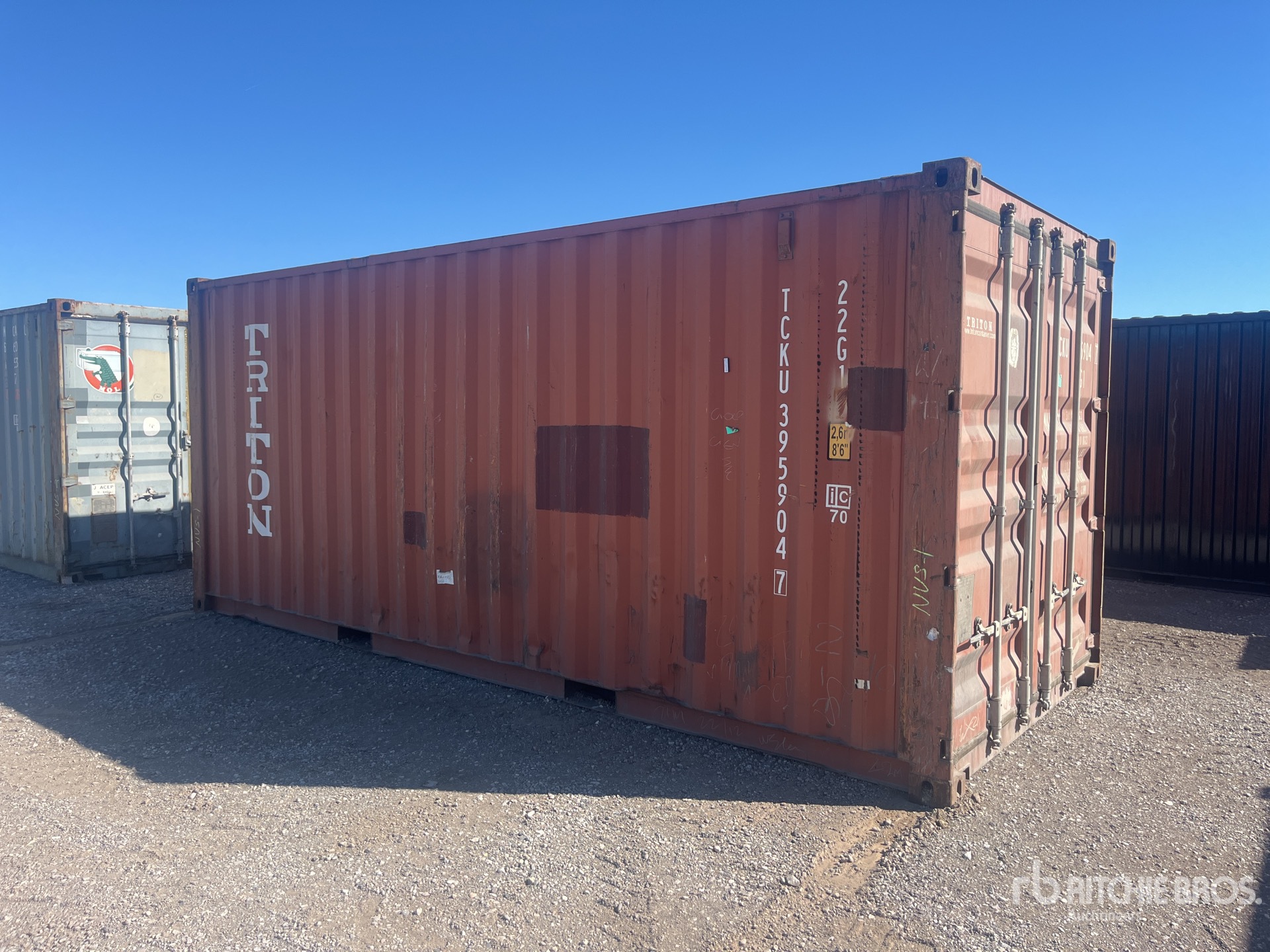 General Appearance with Picture, Right Front Corner