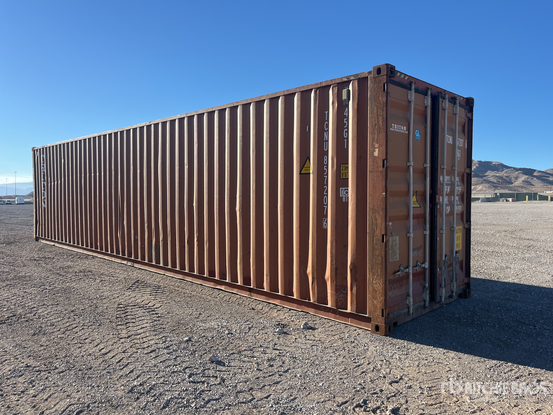 General Appearance with Picture, Right Front Corner