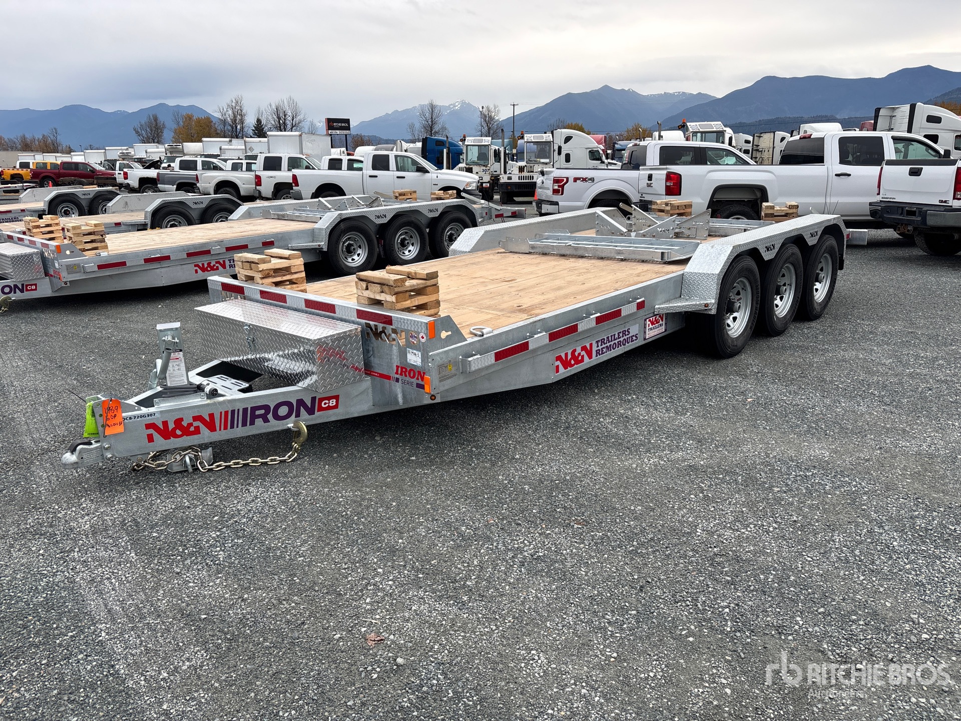 Aspect général with Image, coin avant gauche