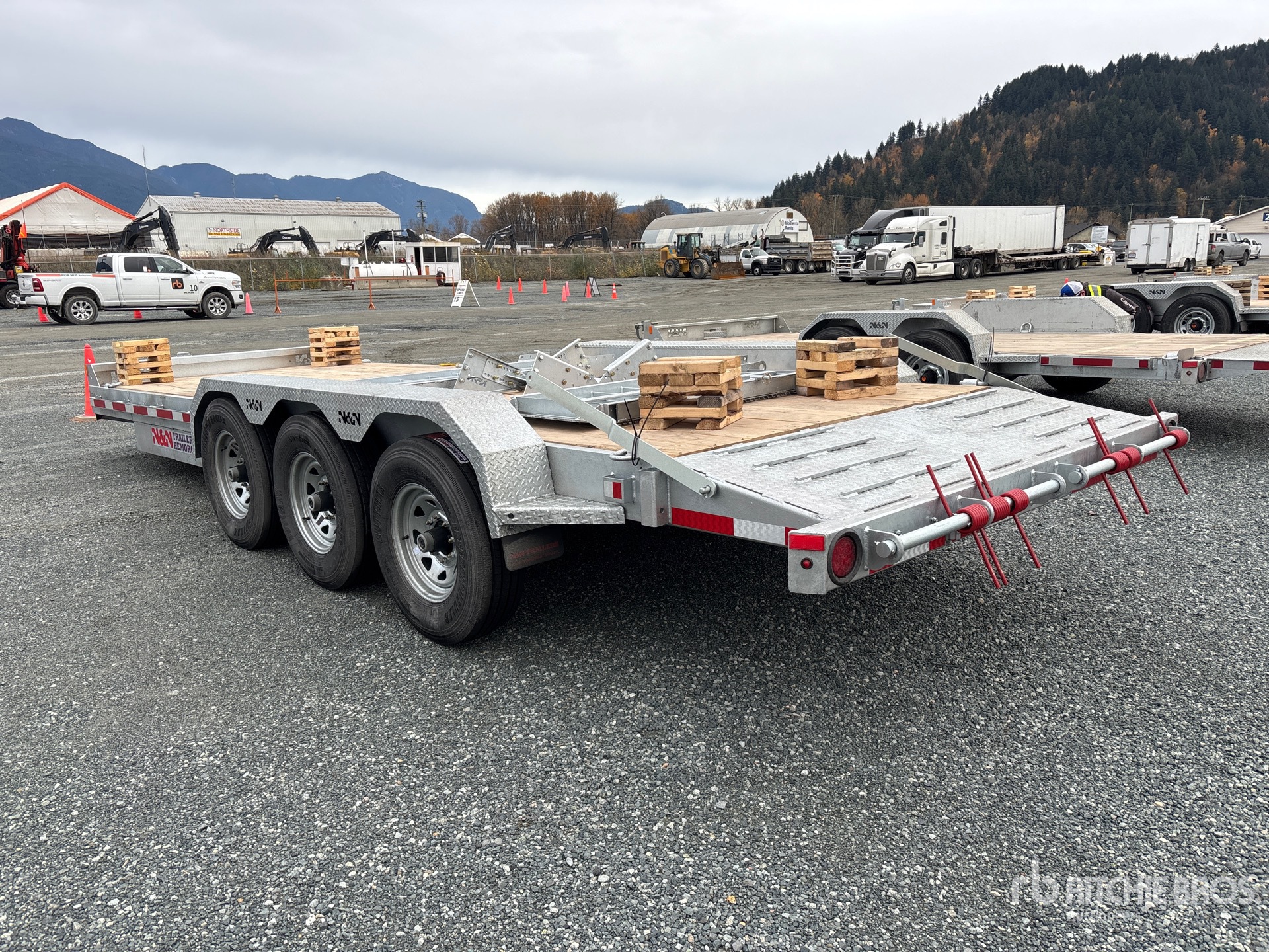 Aspect général with Image, coin arrière gauche