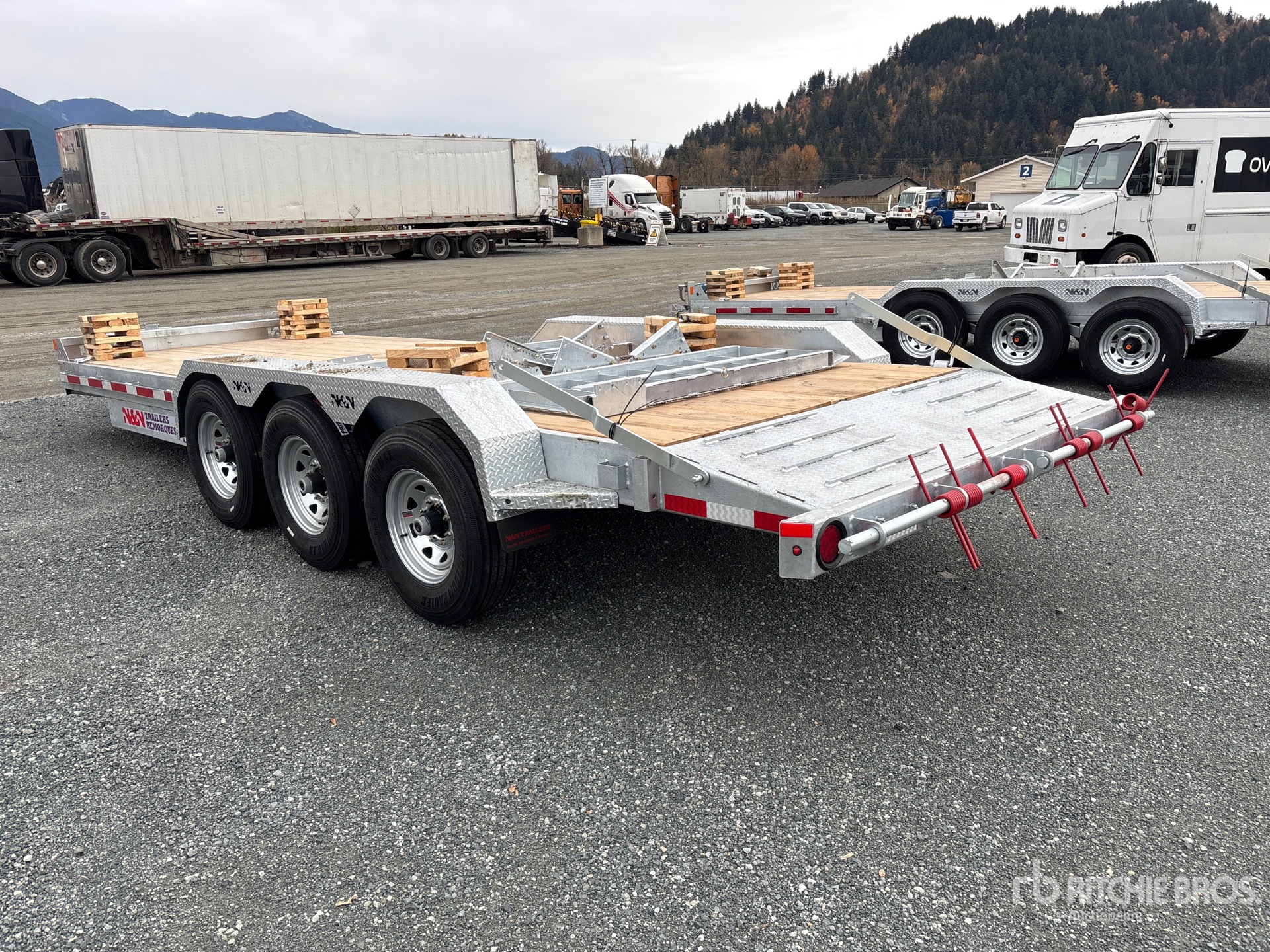 Aspect général with Image, coin arrière gauche