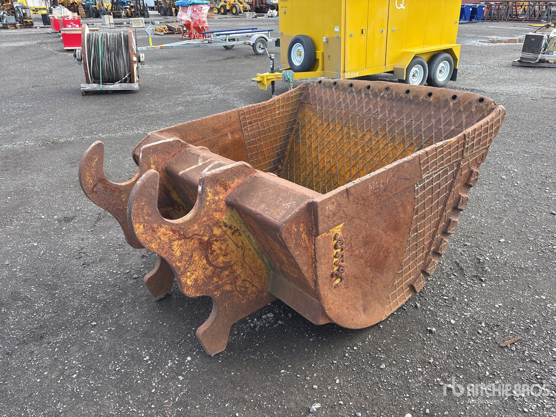 General Appearance with Image, coin arrière droit