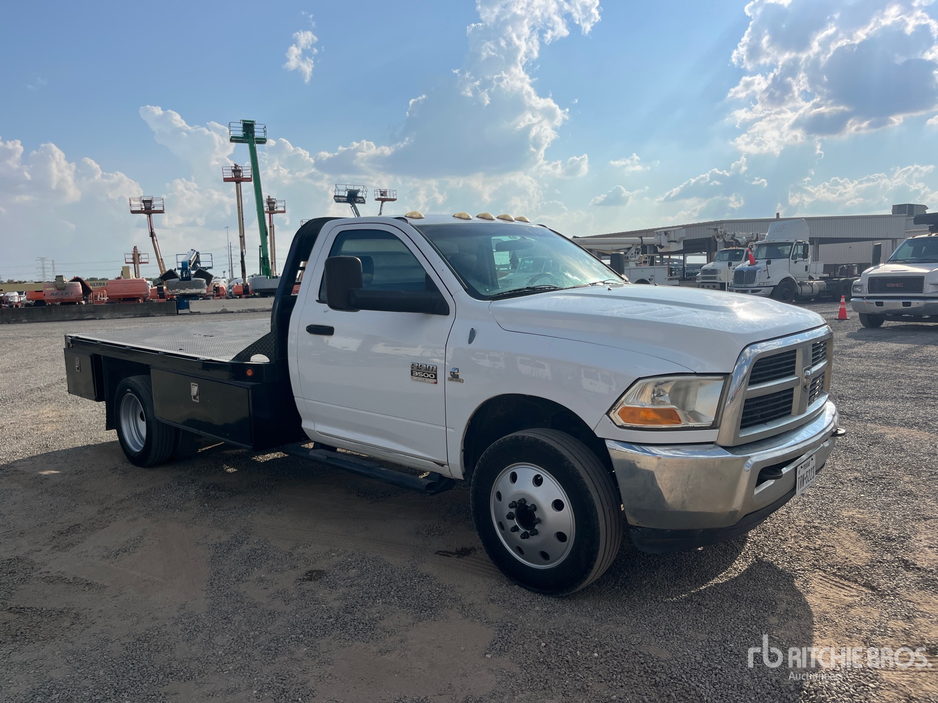 General Appearance with Picture, Right Front Corner