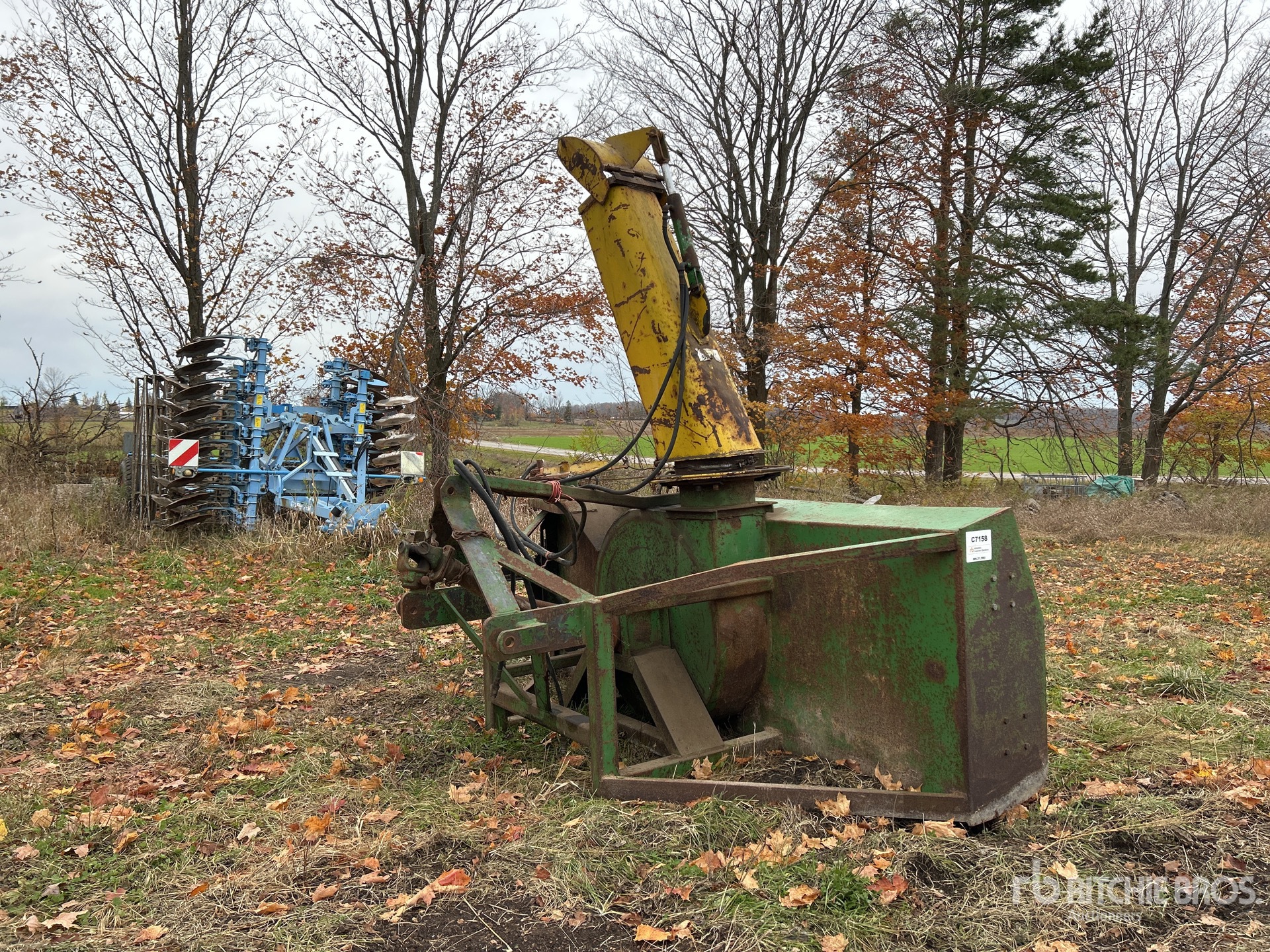 General Appearance with Featured Photo