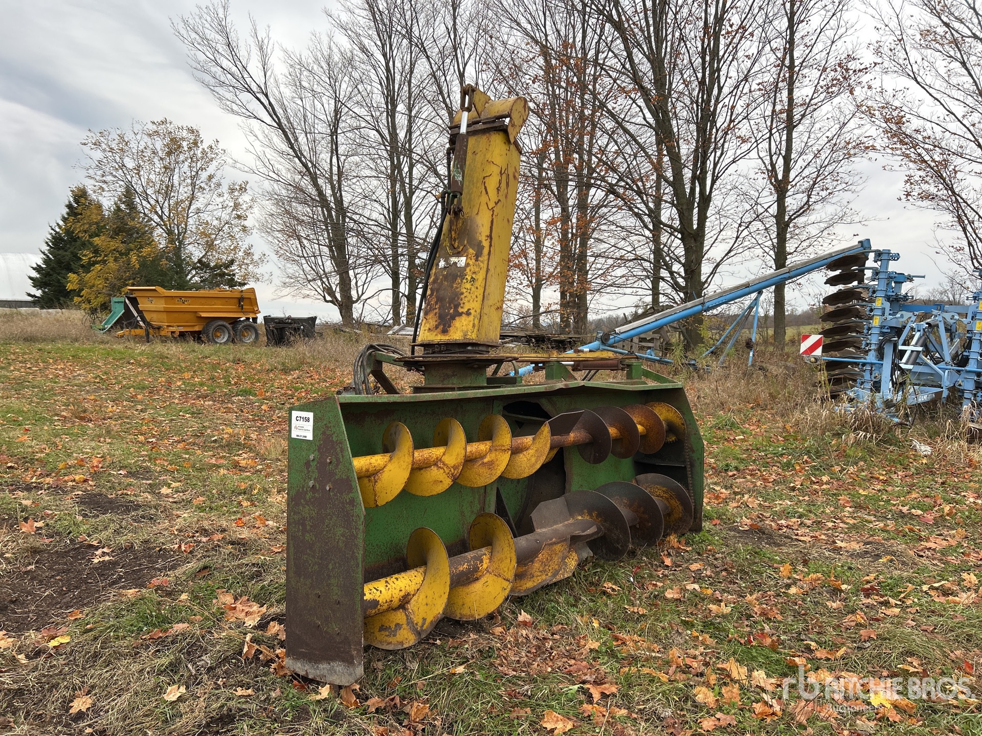 General Appearance with Bild, Ecke hinten links
