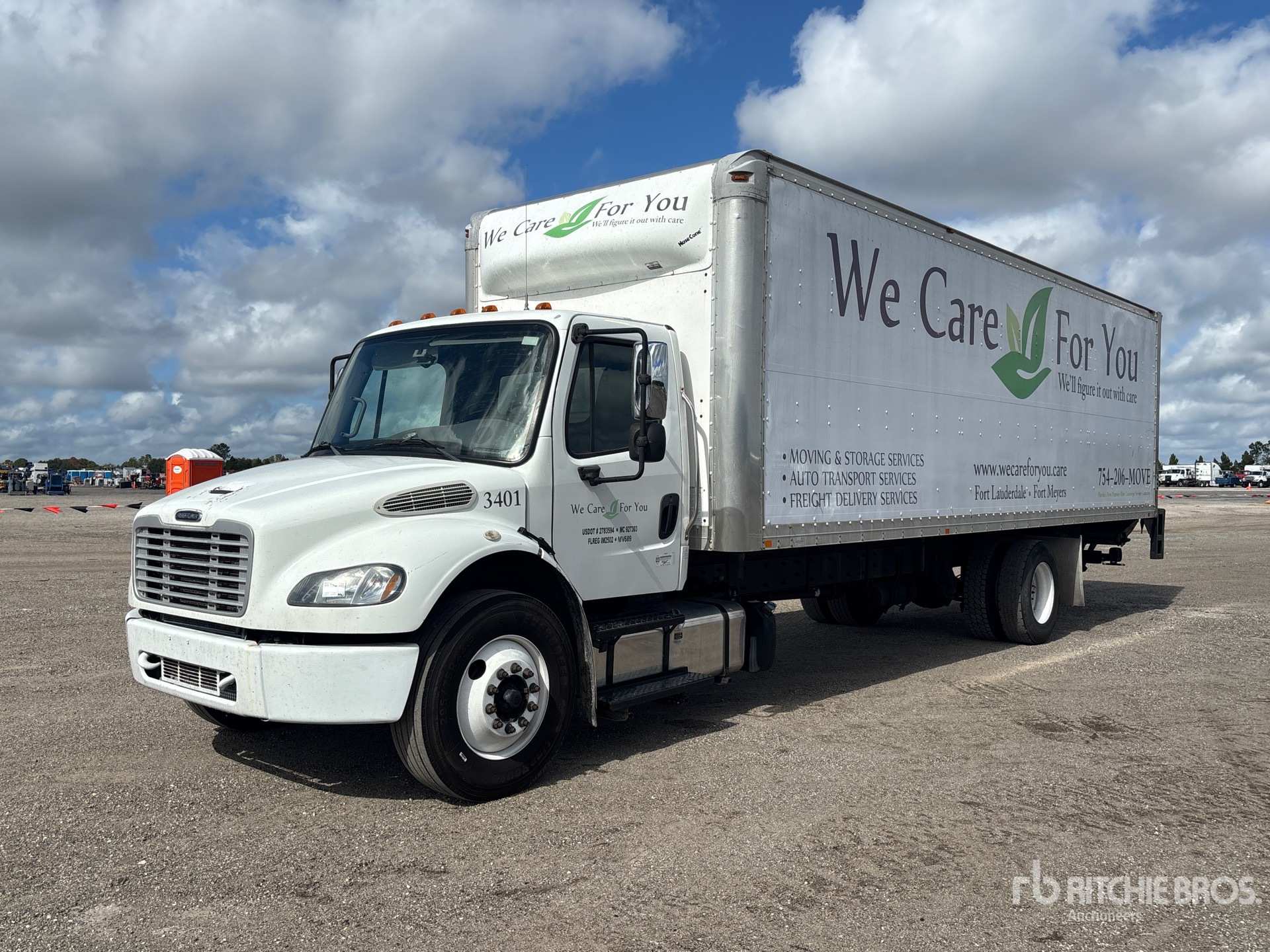 General Appearance with Image, coin avant gauche