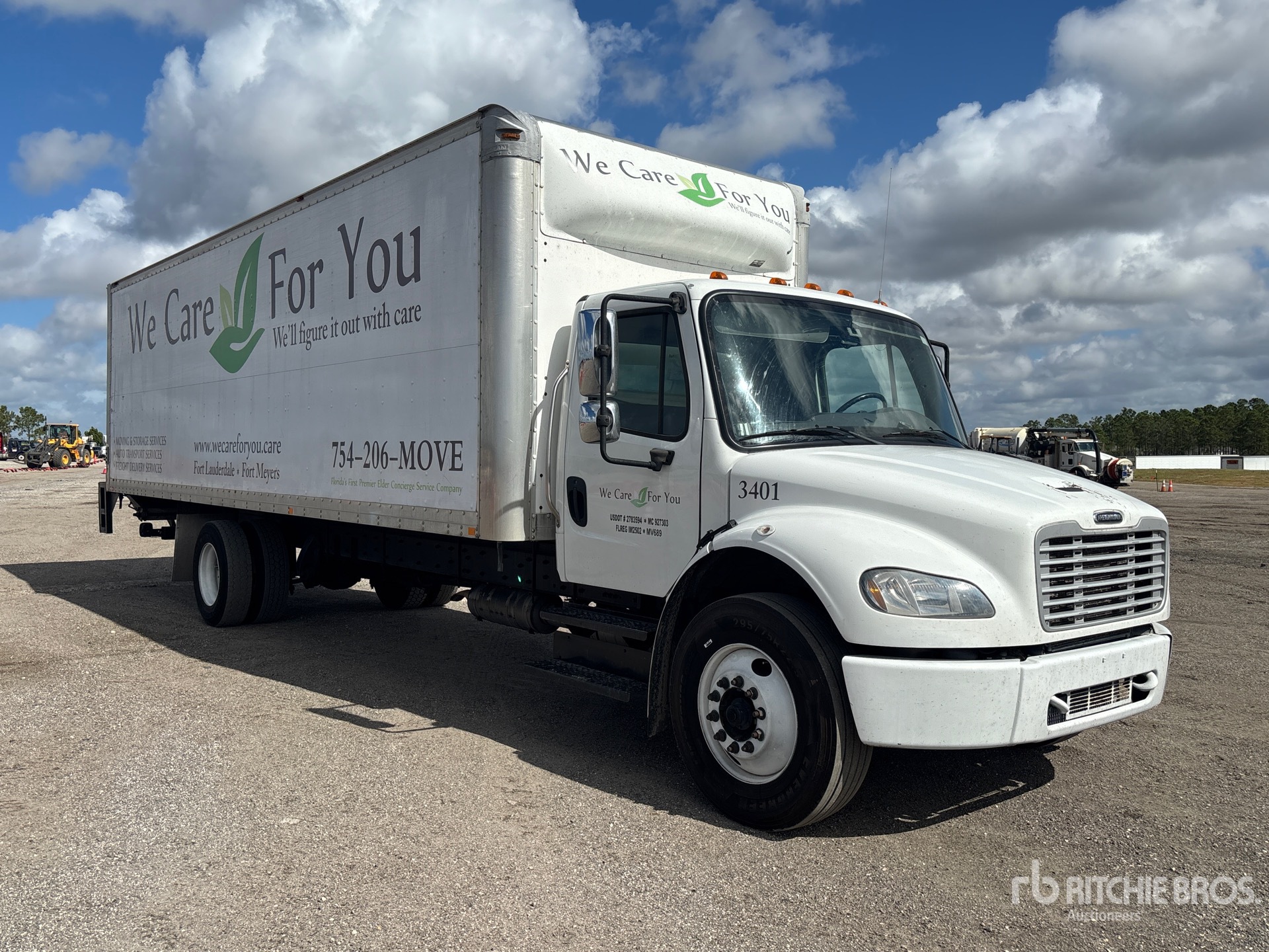 General Appearance with Image, coin avant droit