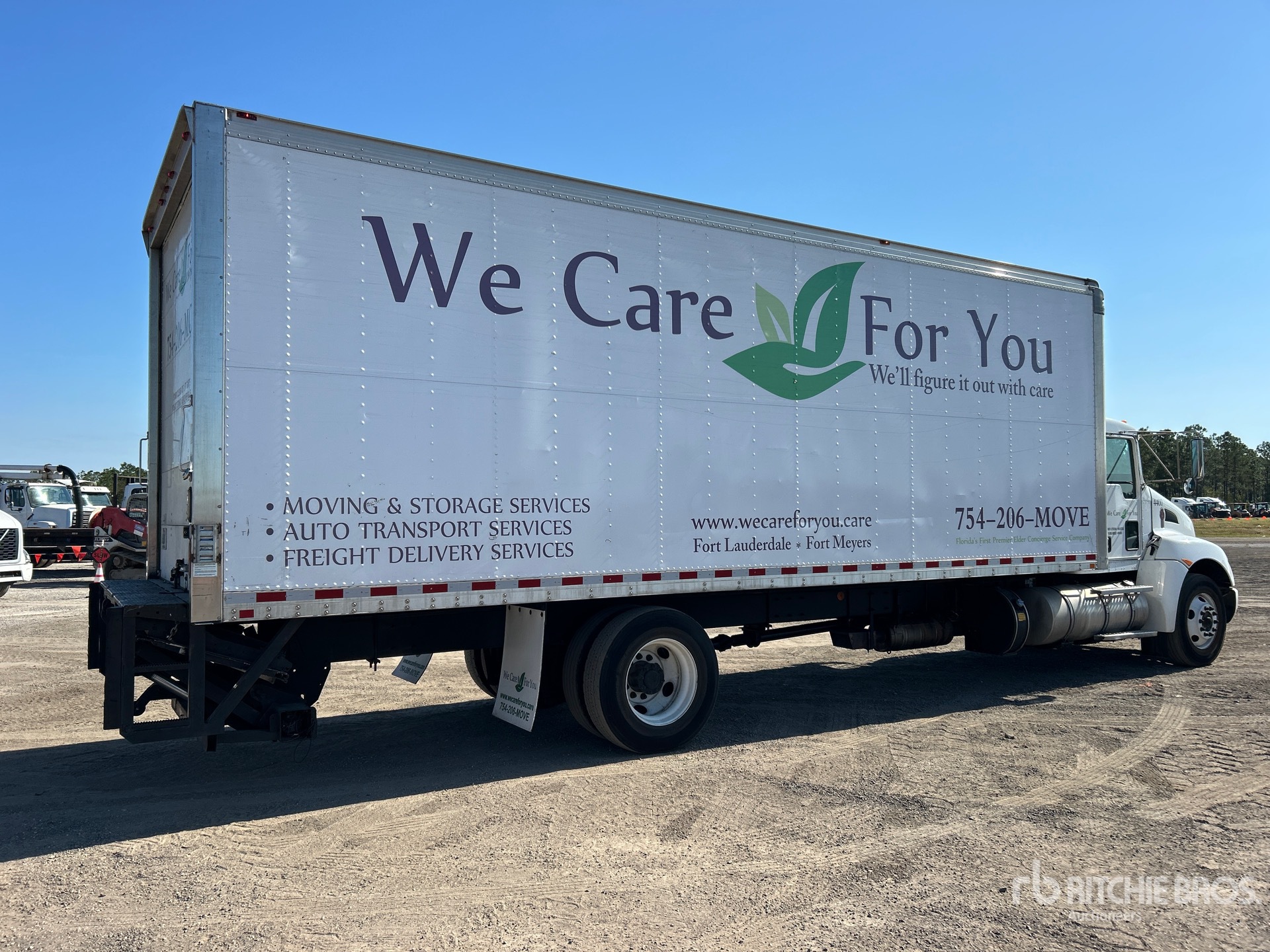 General Appearance with Imagen: esquina trasera derecha