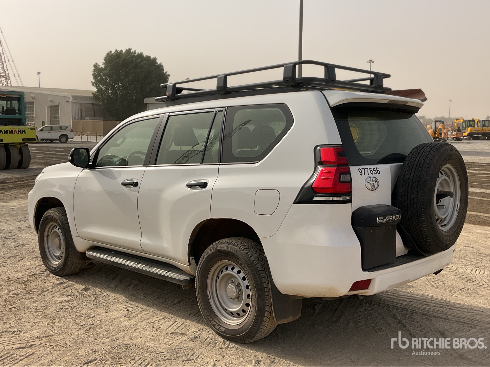 General Appearance with Bild, Ecke hinten links