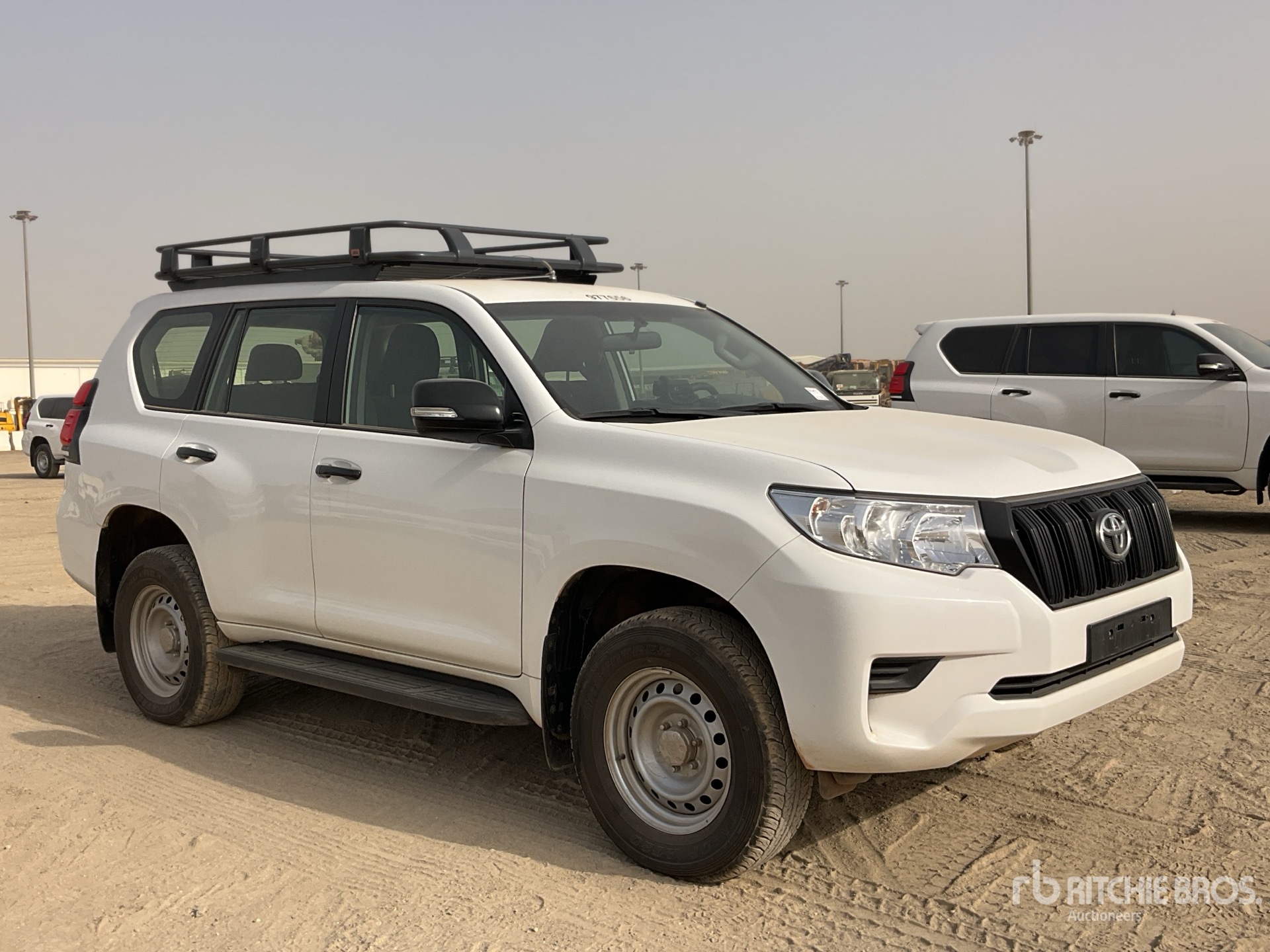 General Appearance with Bild, Ecke vorne rechts