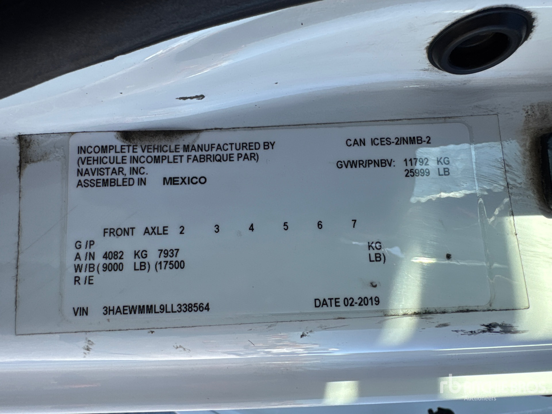 General Appearance with Serial Number / VIN