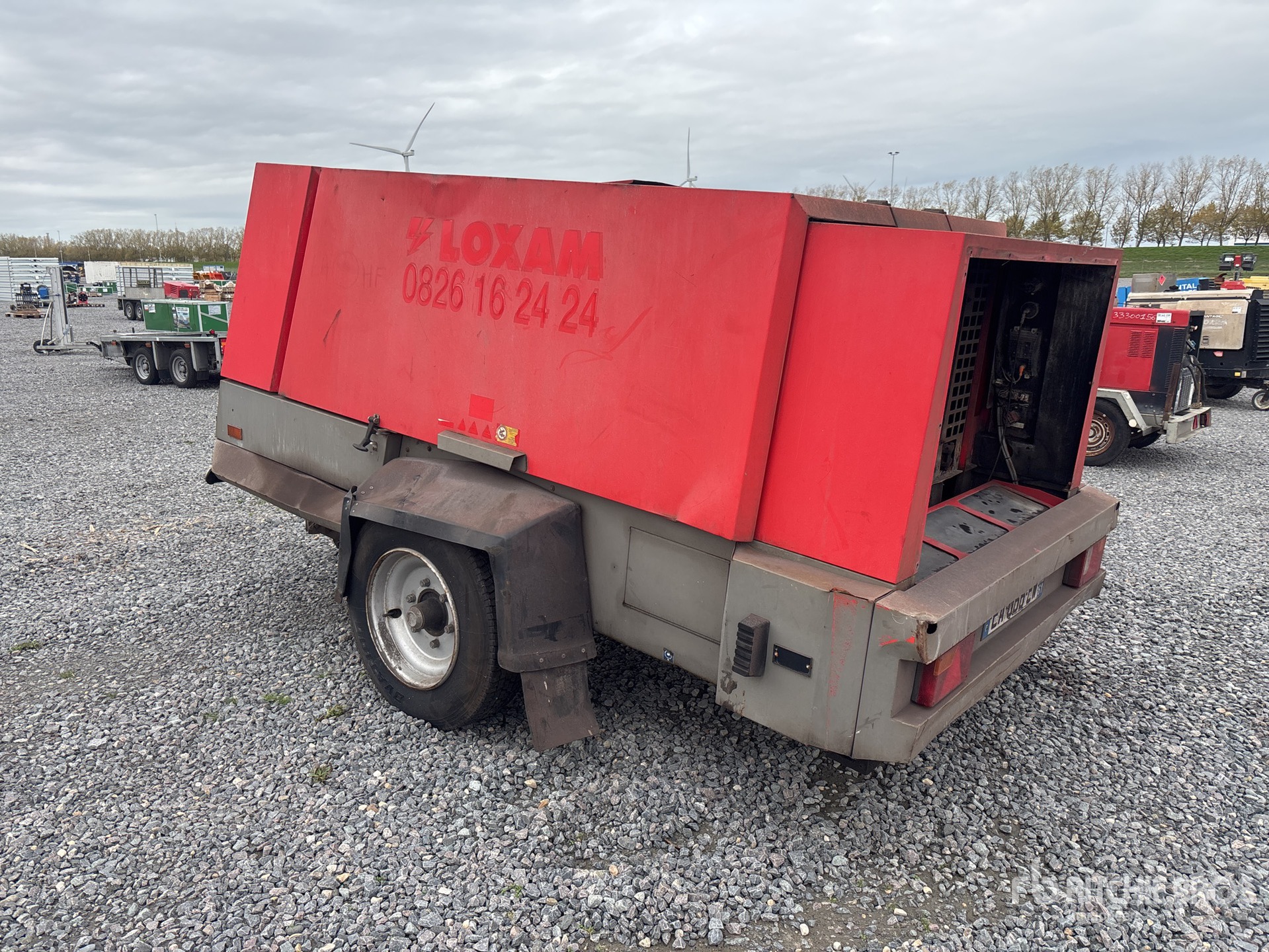 General Appearance with Picture, Right Front Corner